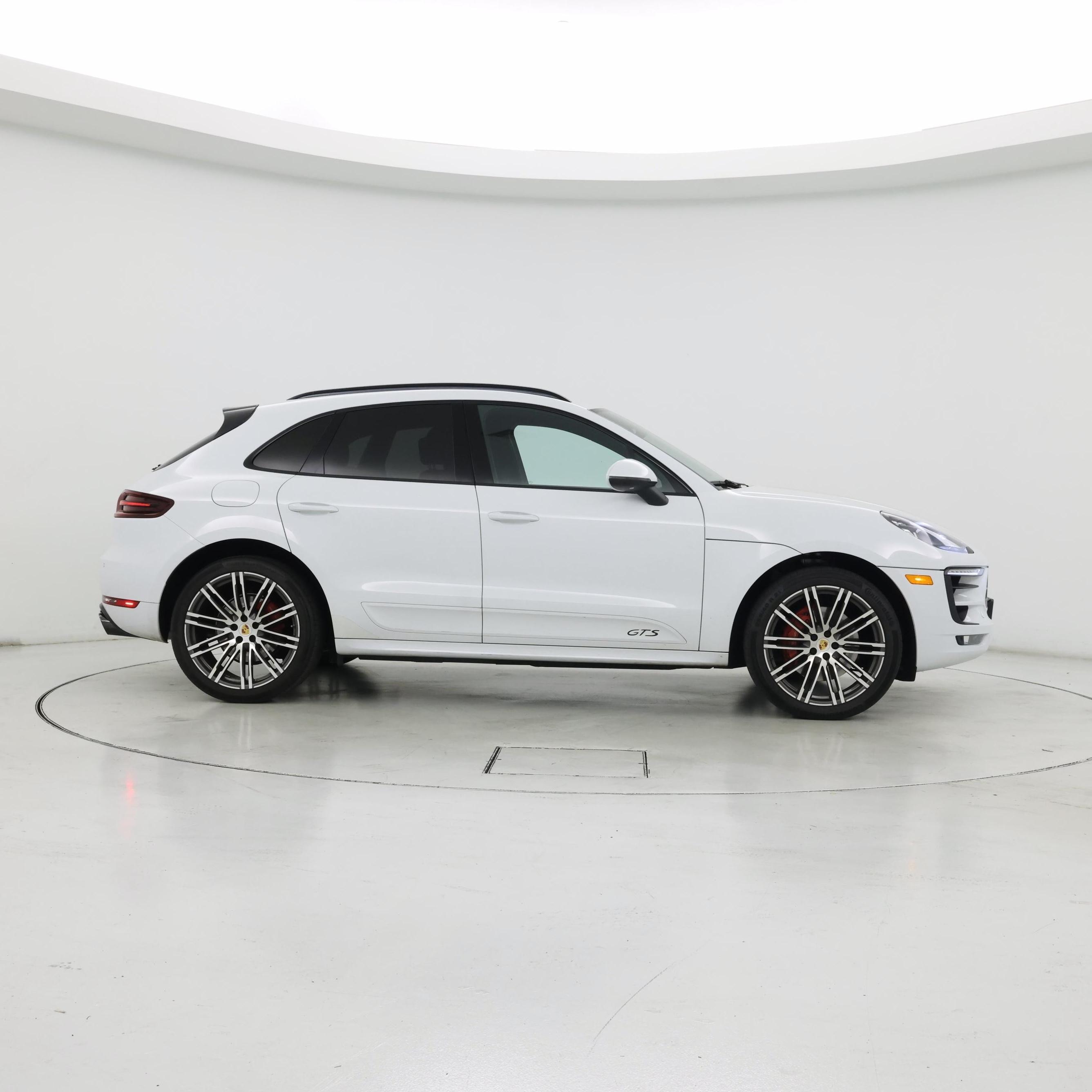 Thumbnail: 2018 Porsche Macan - 7