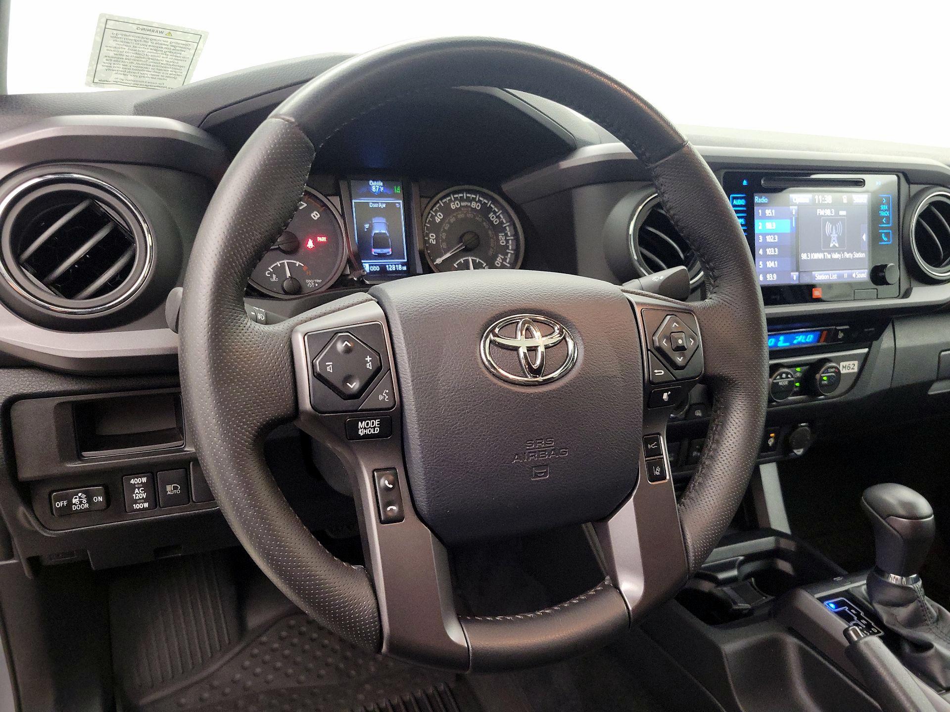 Thumbnail: 2019 Toyota Tacoma - 10