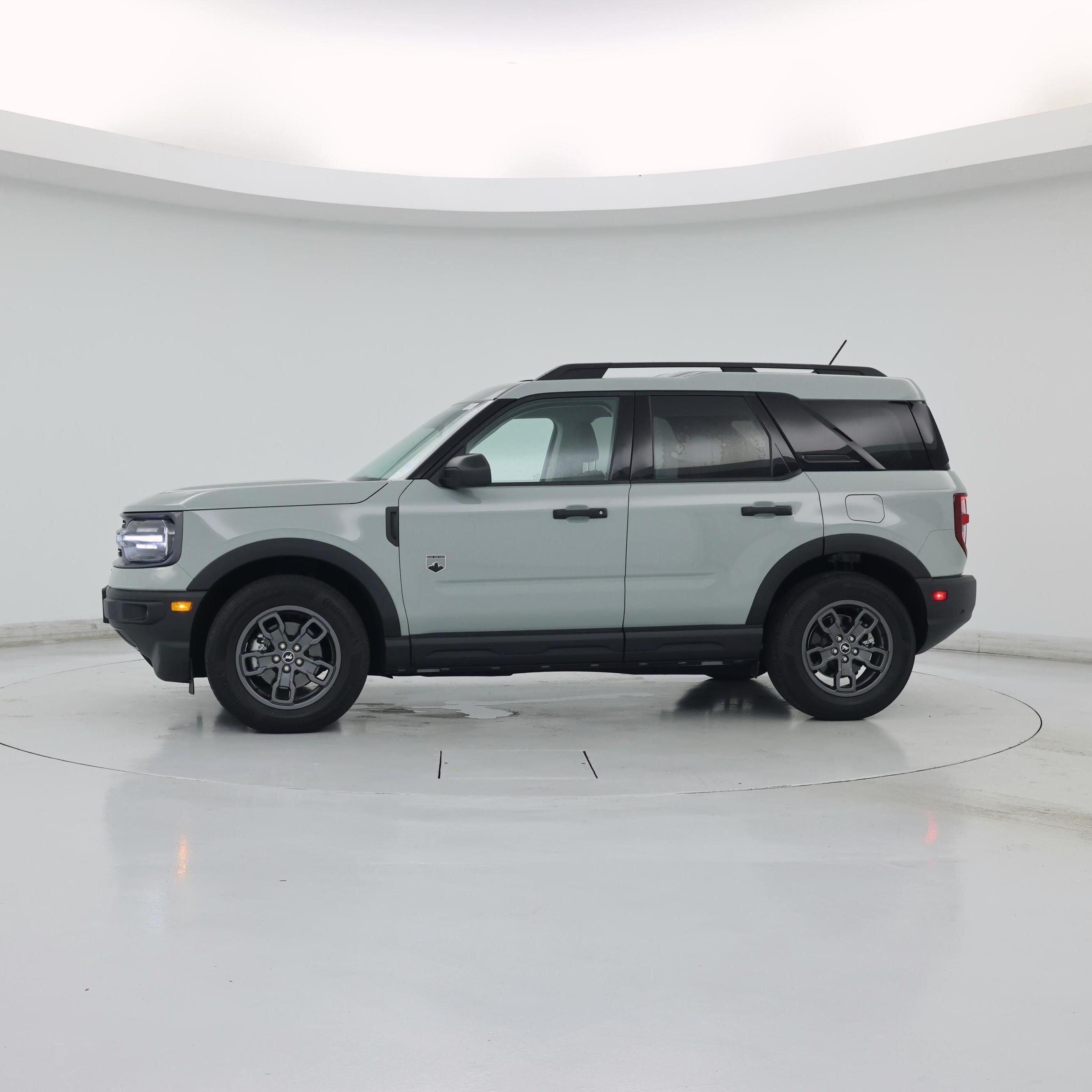 Thumbnail: 2023 Ford Bronco Sport - 3