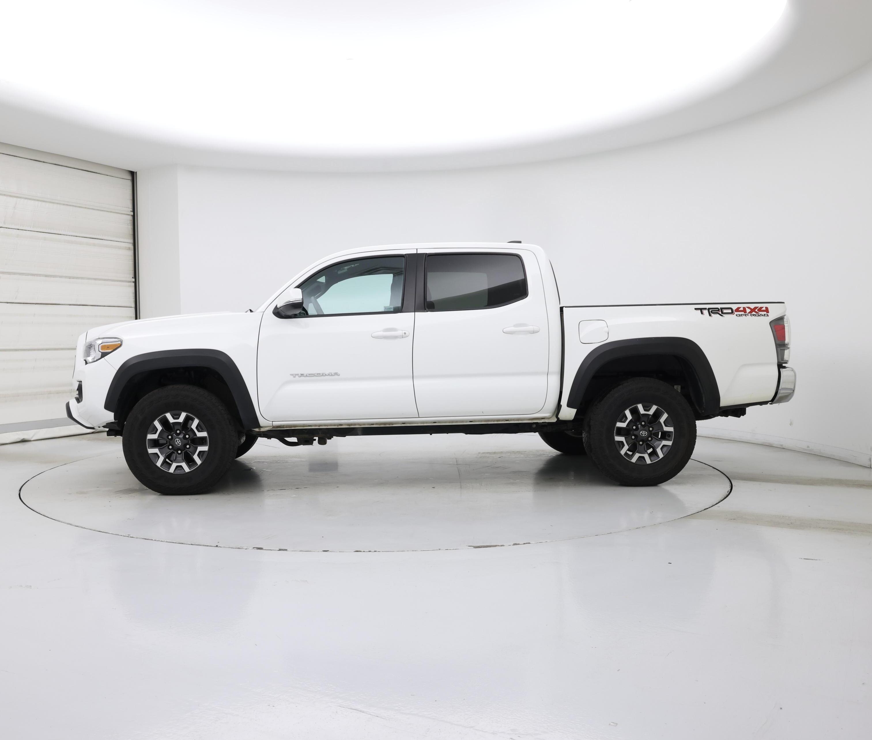 Thumbnail: 2023 Toyota Tacoma - 3