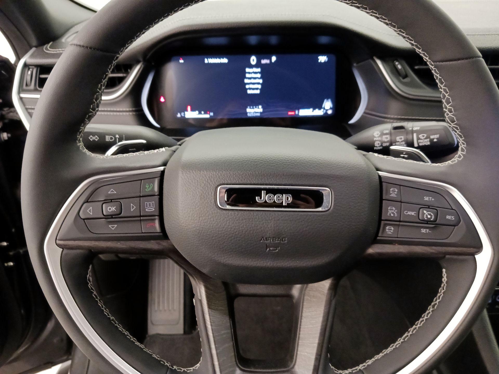 Thumbnail: 2025 Jeep Grand Cherokee - 10