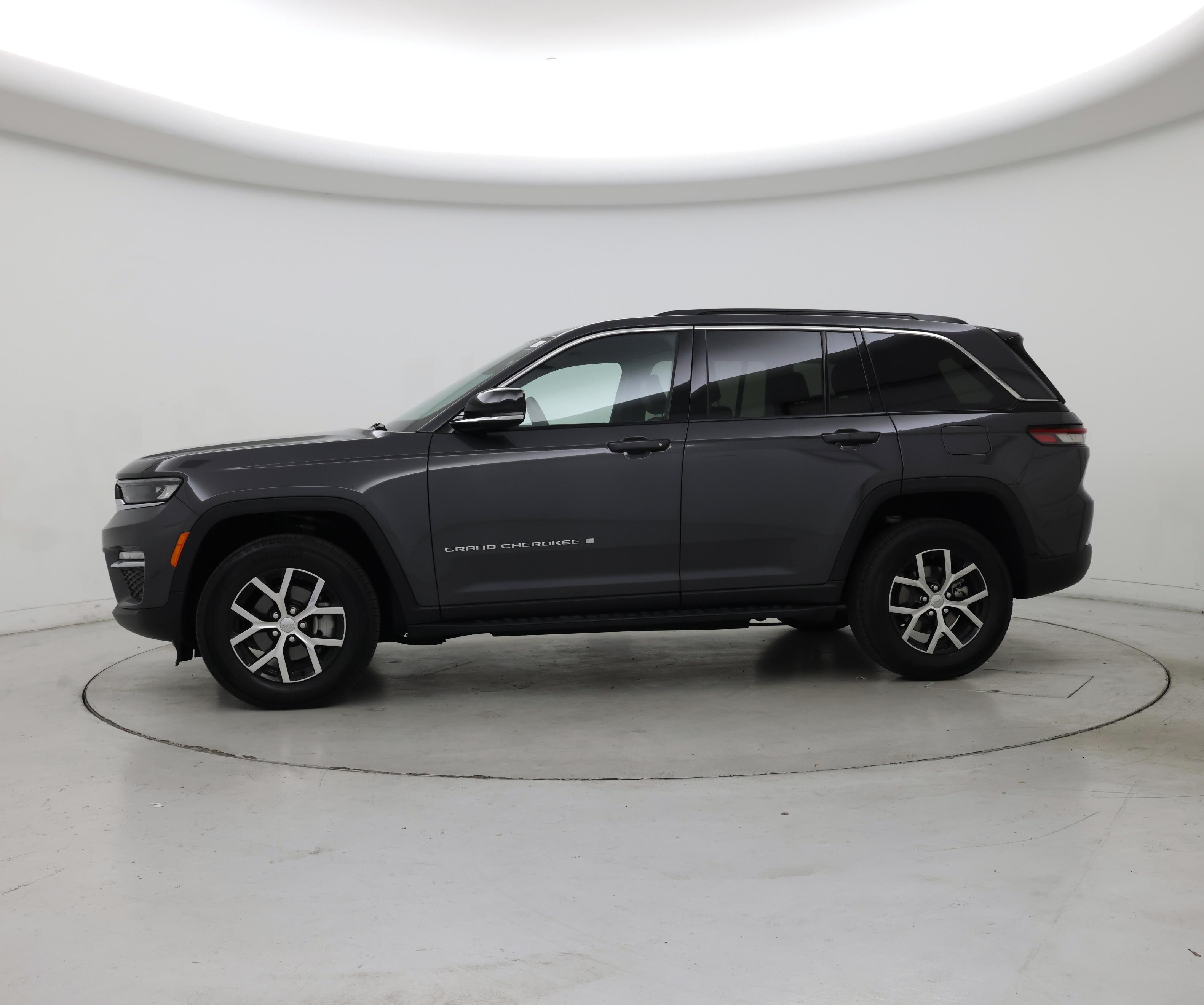 Thumbnail: 2025 Jeep Grand Cherokee - 3