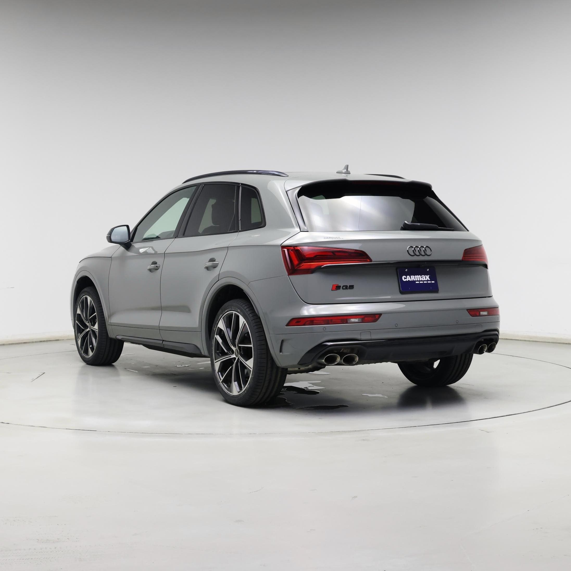 Thumbnail: 2021 Audi SQ5 - 2