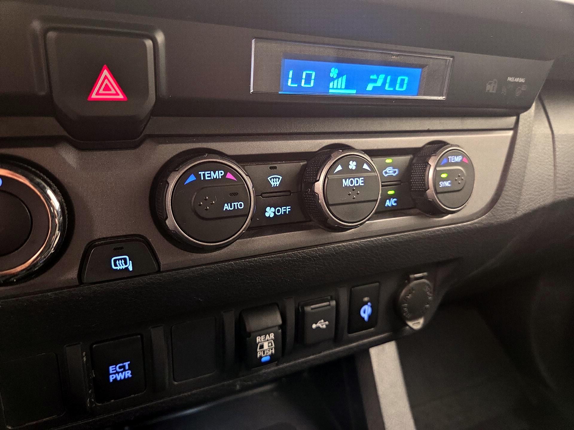 Thumbnail: 2021 Toyota Tacoma - 16