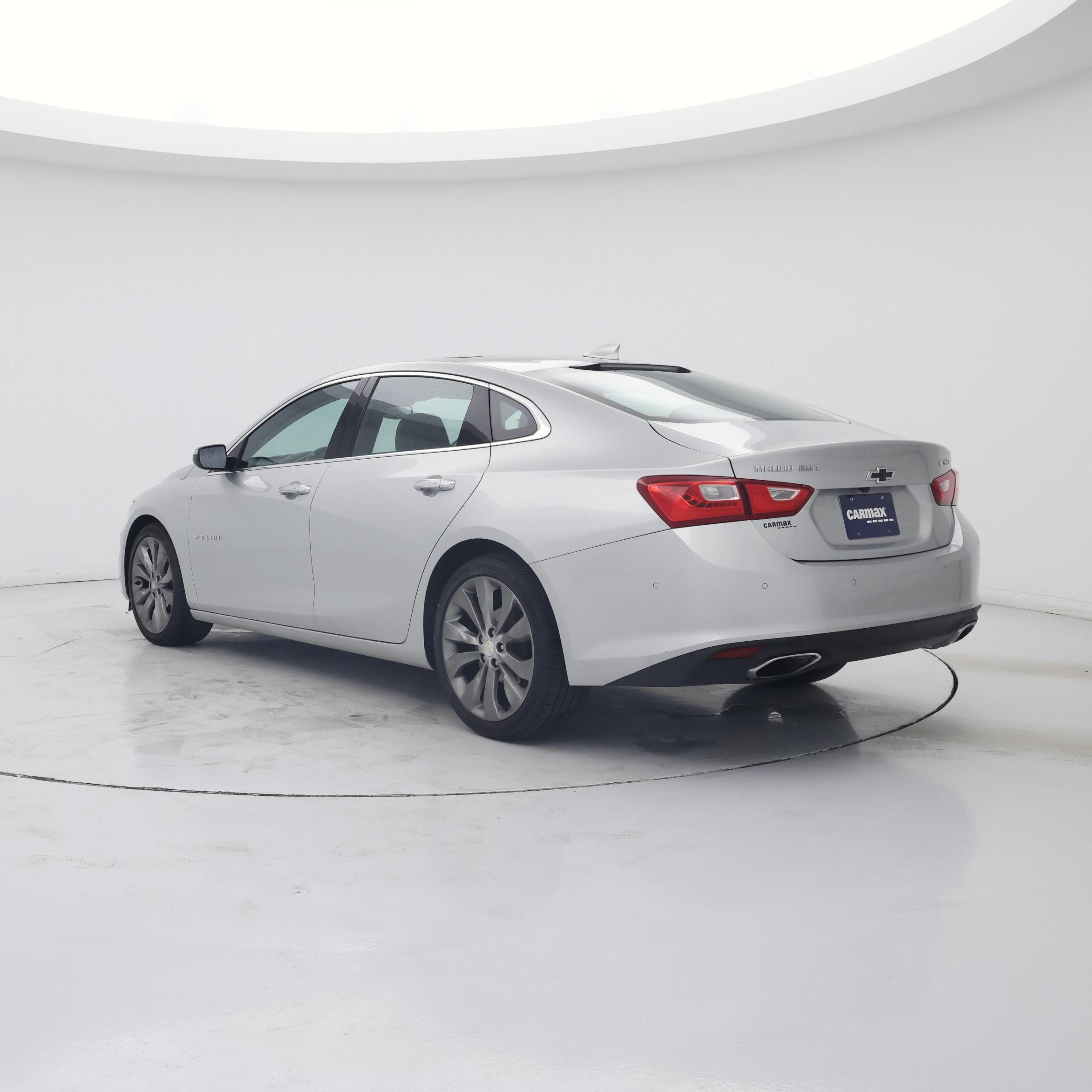 Thumbnail: 2017 Chevrolet Malibu - 2