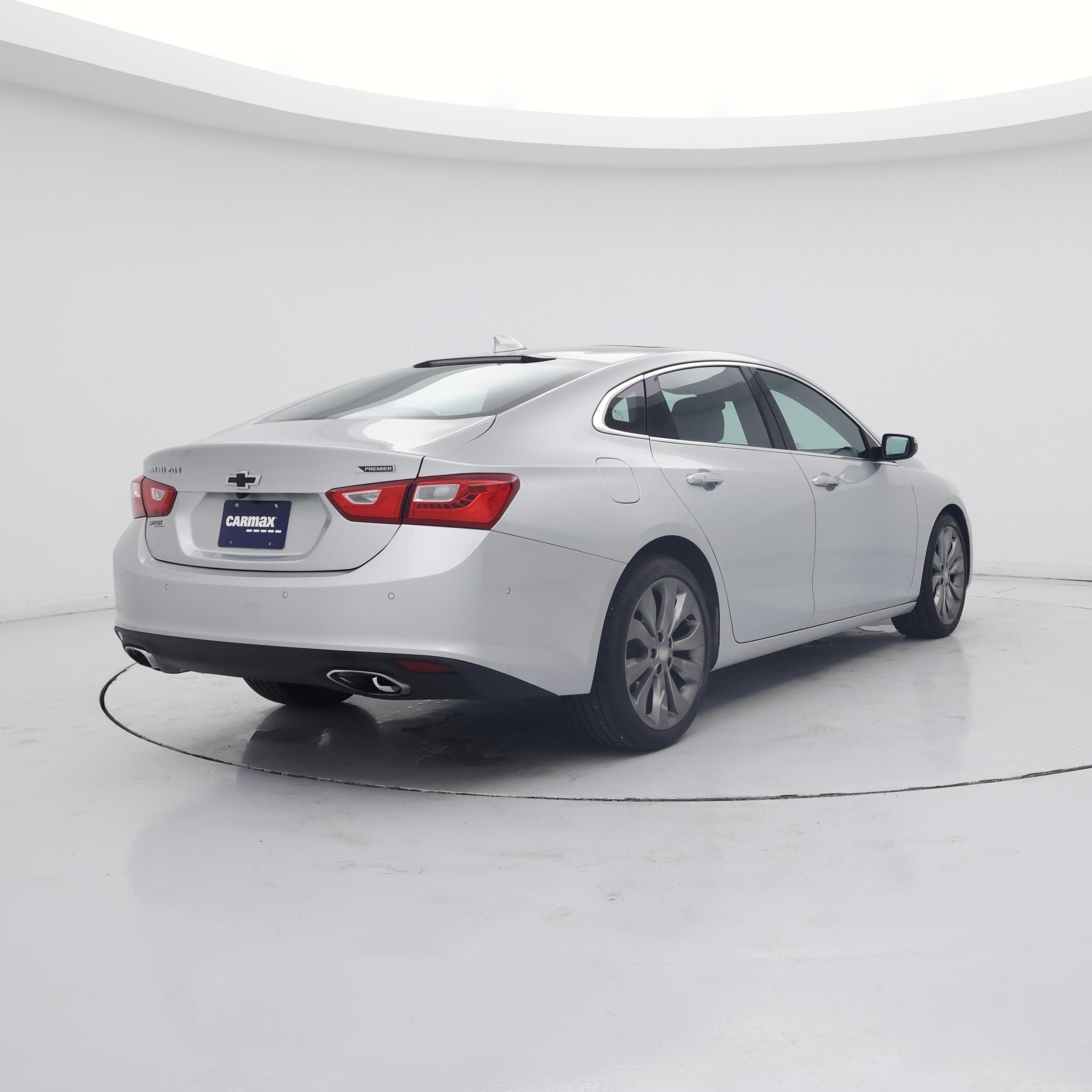 Thumbnail: 2017 Chevrolet Malibu - 8