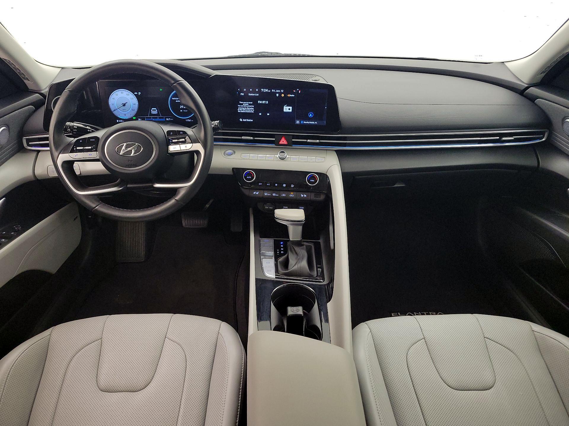 Thumbnail: 2023 Hyundai Elantra - 9