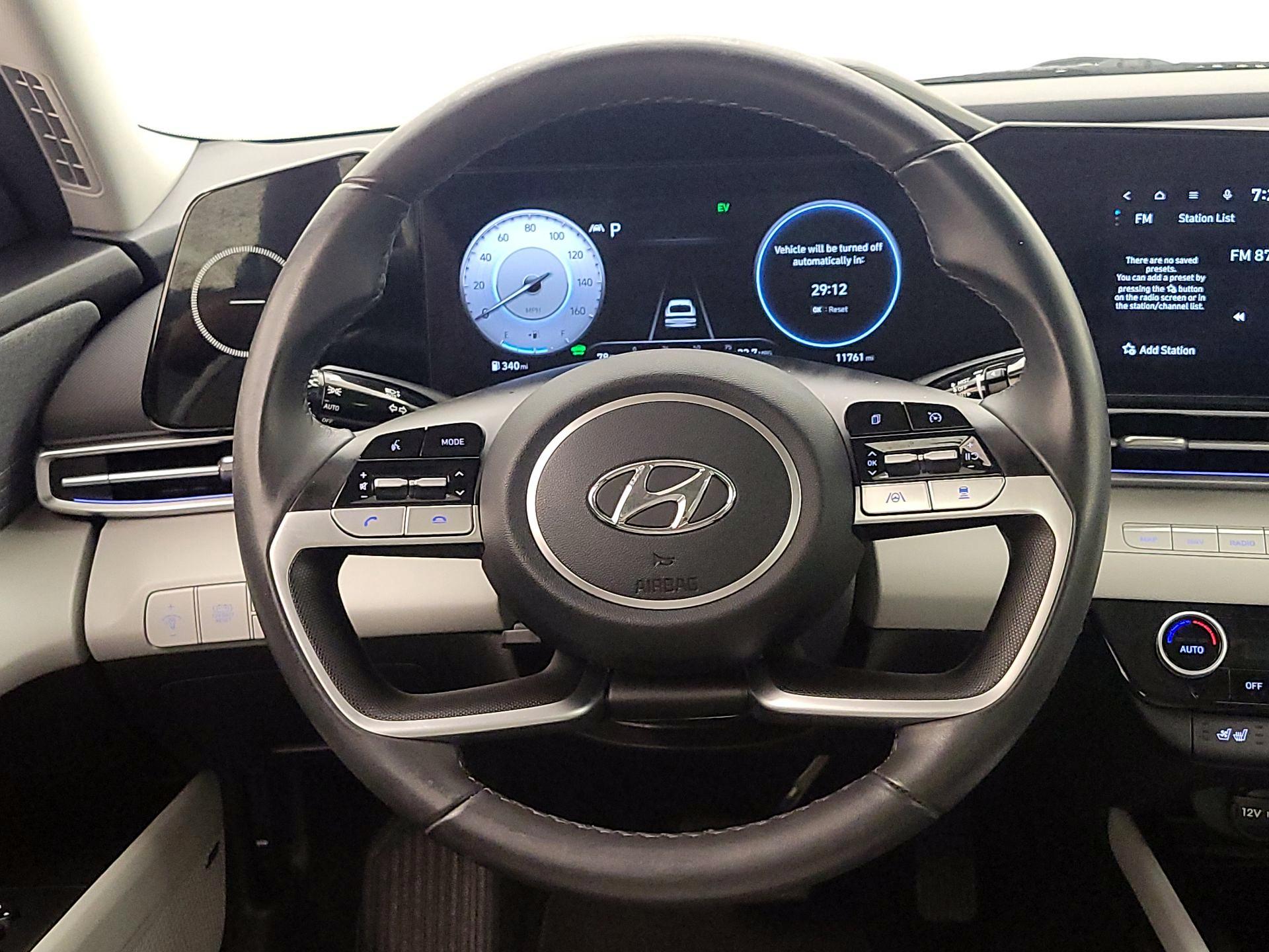 Thumbnail: 2023 Hyundai Elantra - 10