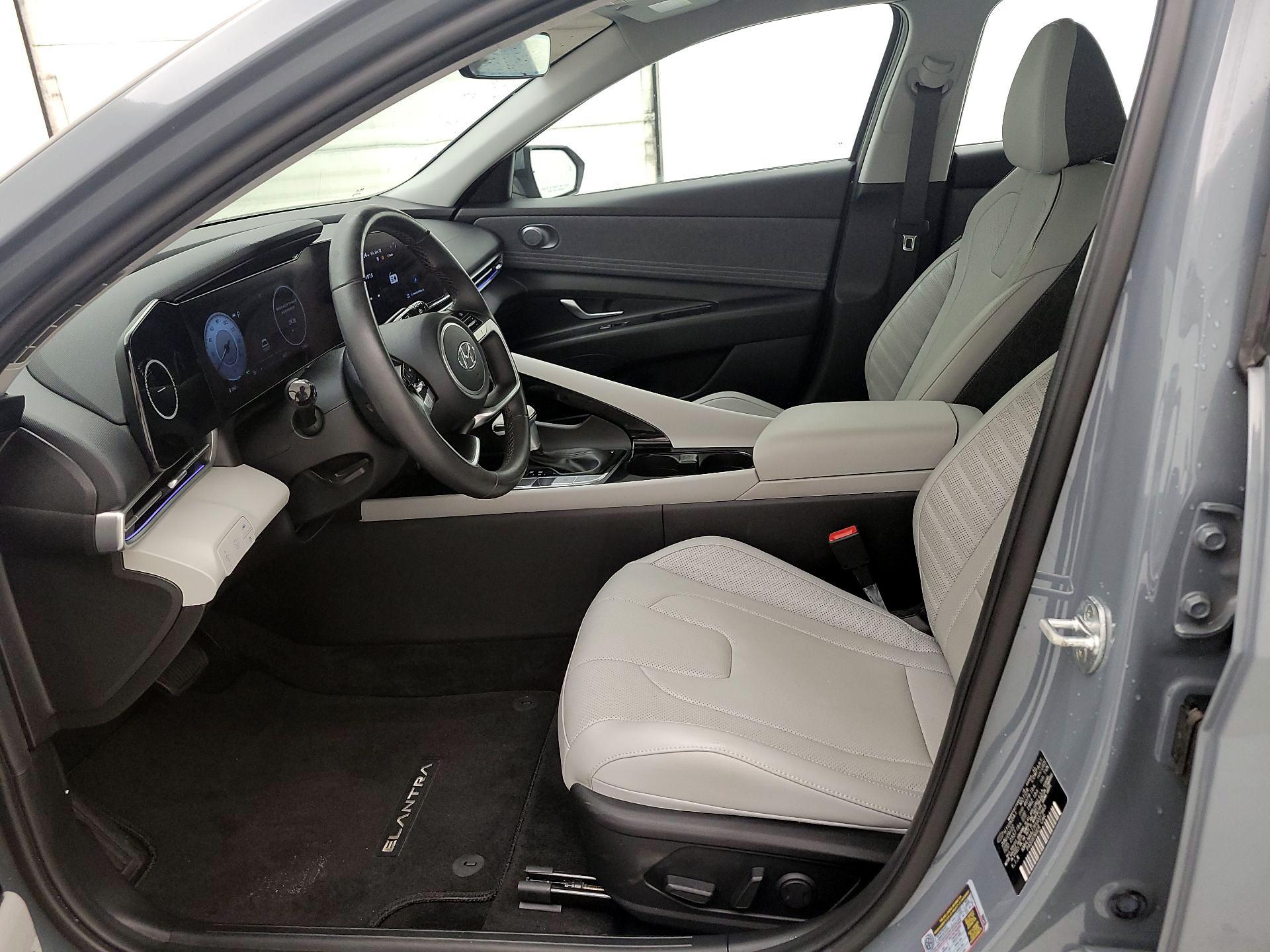 Thumbnail: 2023 Hyundai Elantra - 11
