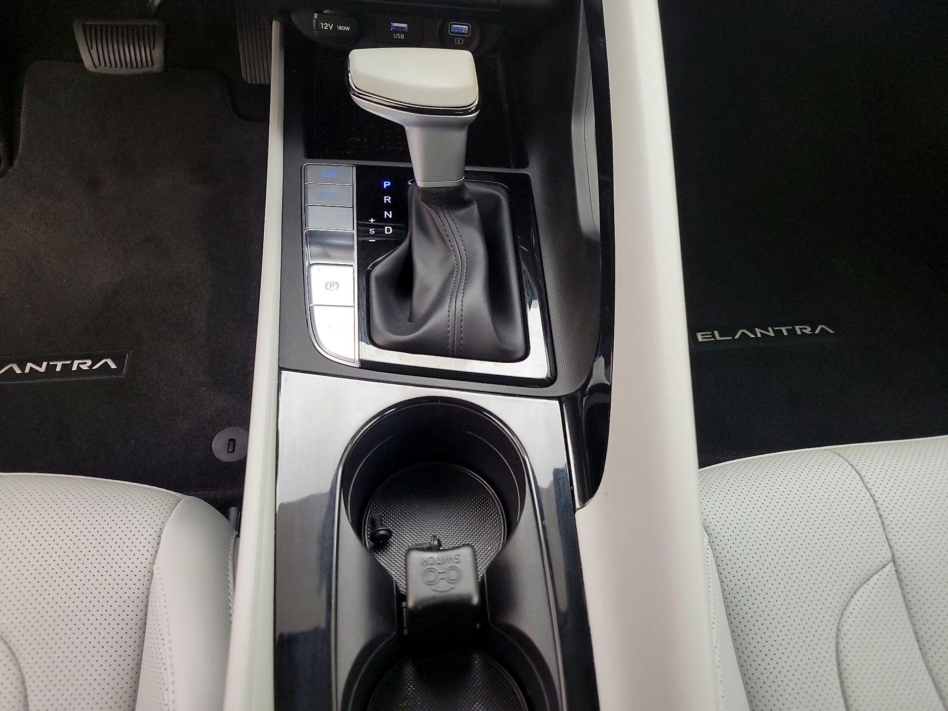 Thumbnail: 2023 Hyundai Elantra - 17