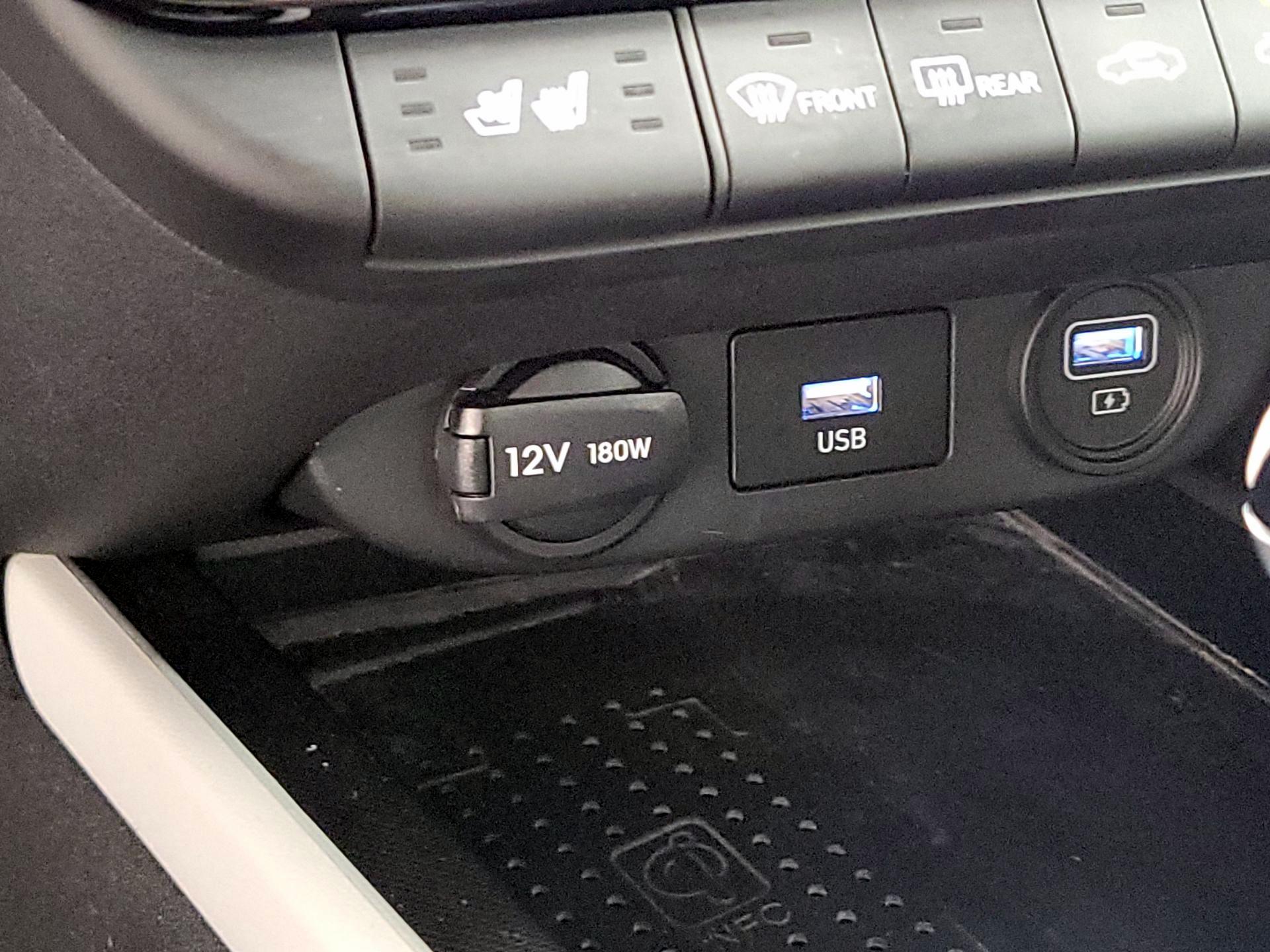Thumbnail: 2023 Hyundai Elantra - 18