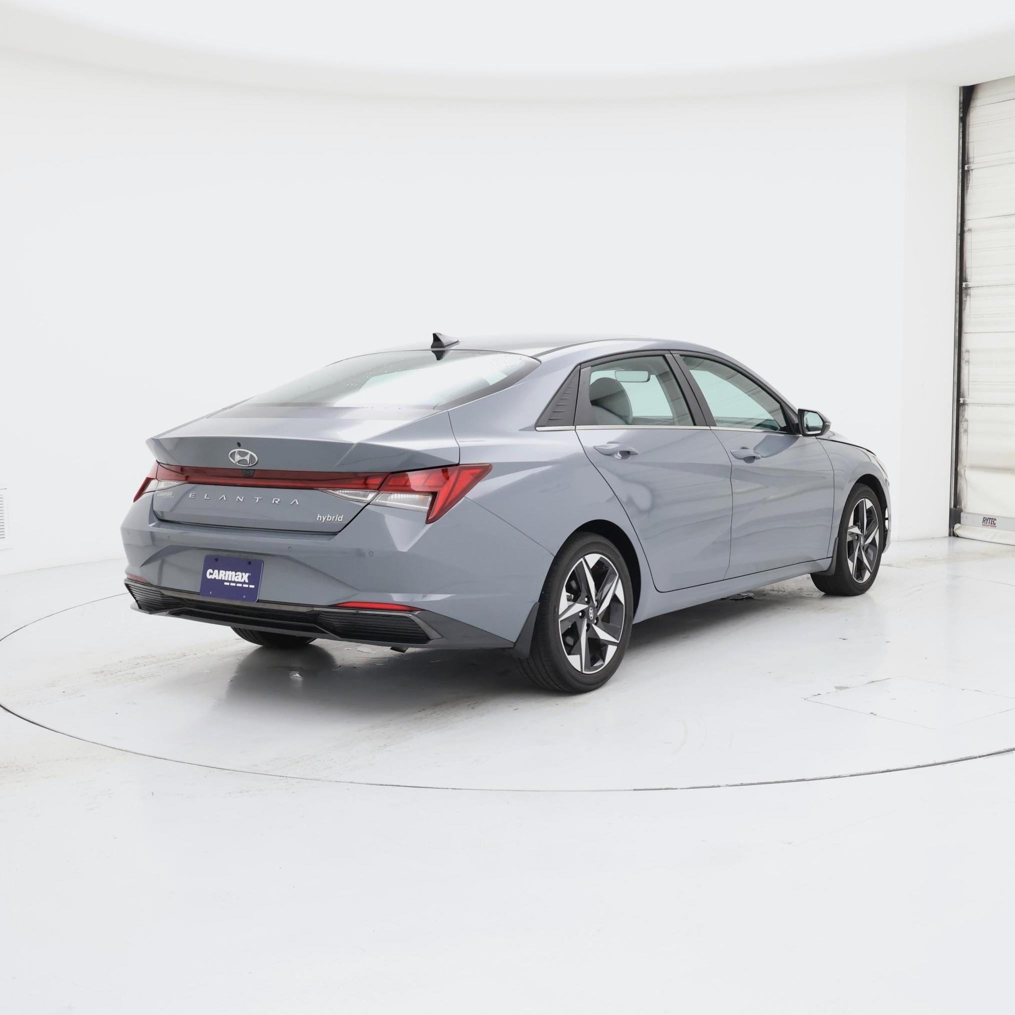 Thumbnail: 2023 Hyundai Elantra - 8