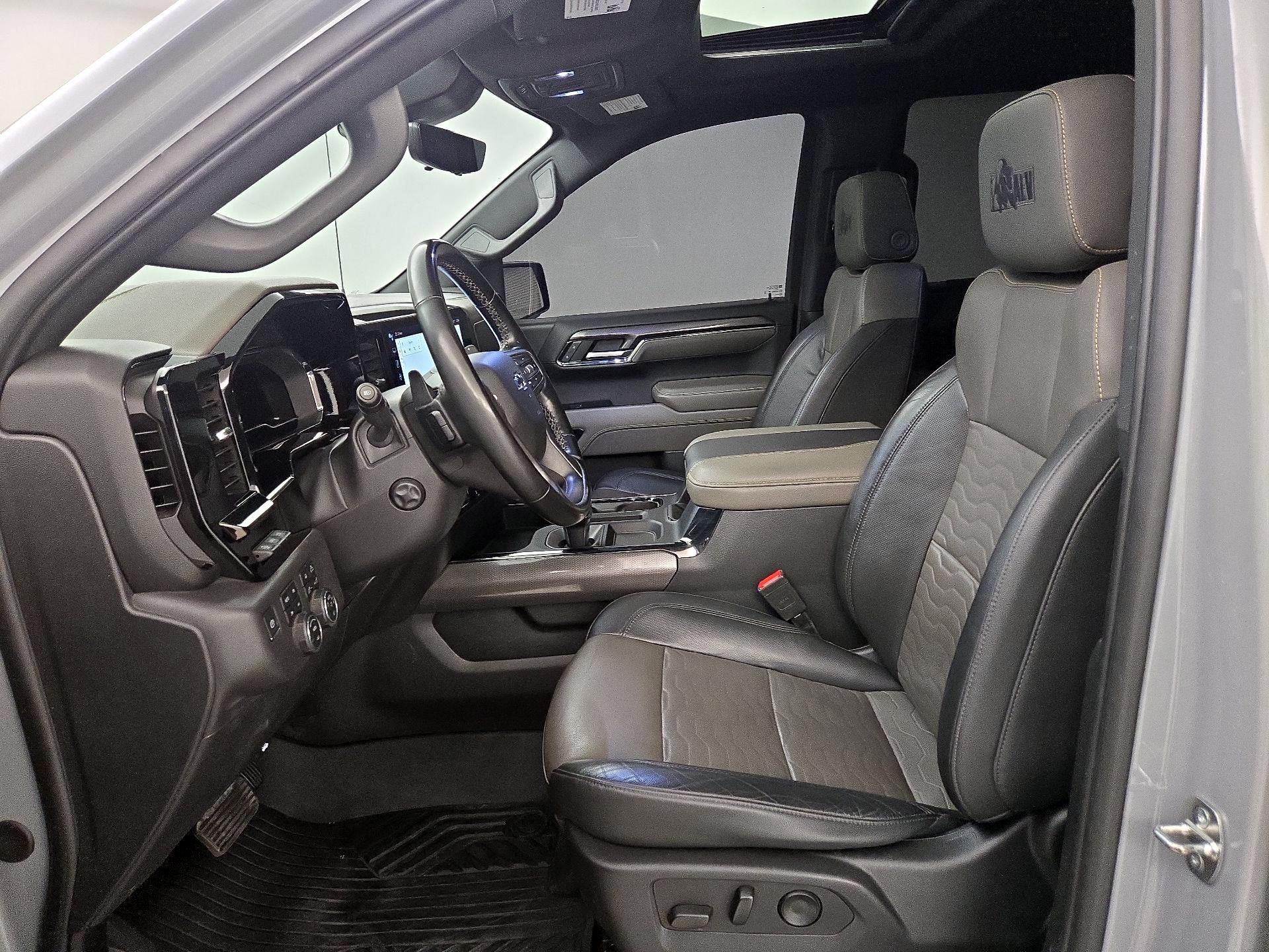 Thumbnail: 2024 Chevrolet Silverado 1500 - 11