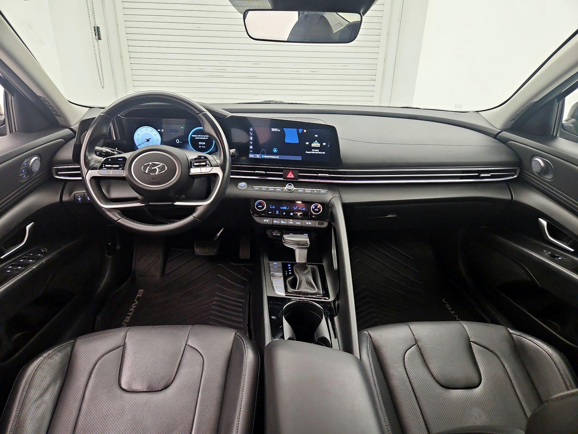 Thumbnail: 2023 Hyundai Elantra - 9