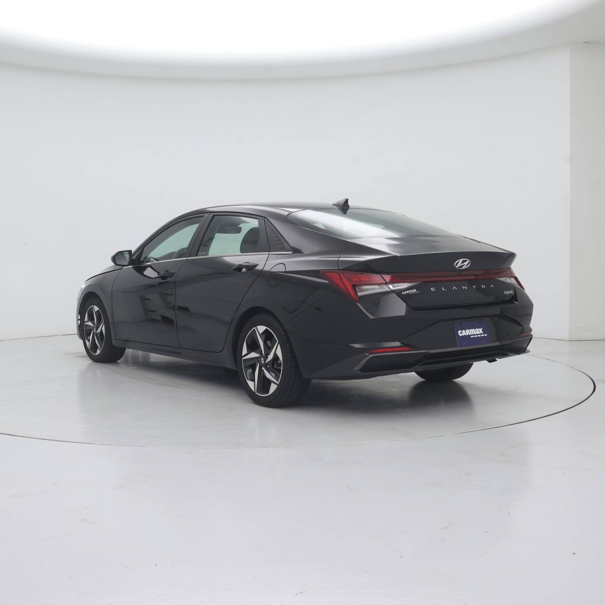Thumbnail: 2023 Hyundai Elantra - 2