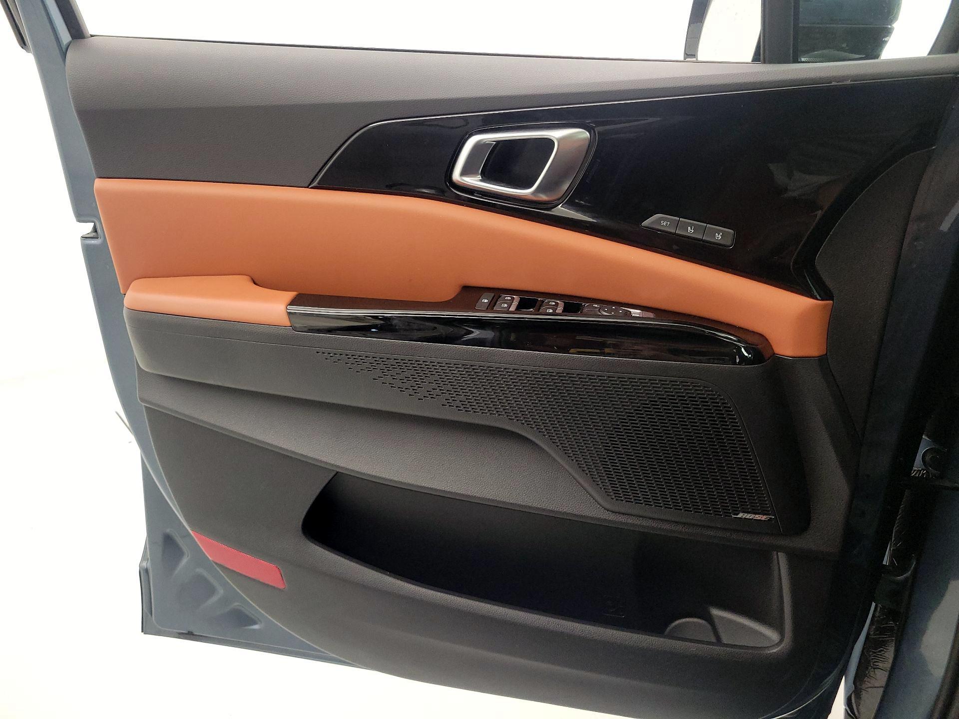 Thumbnail: 2024 Kia Carnival - 12
