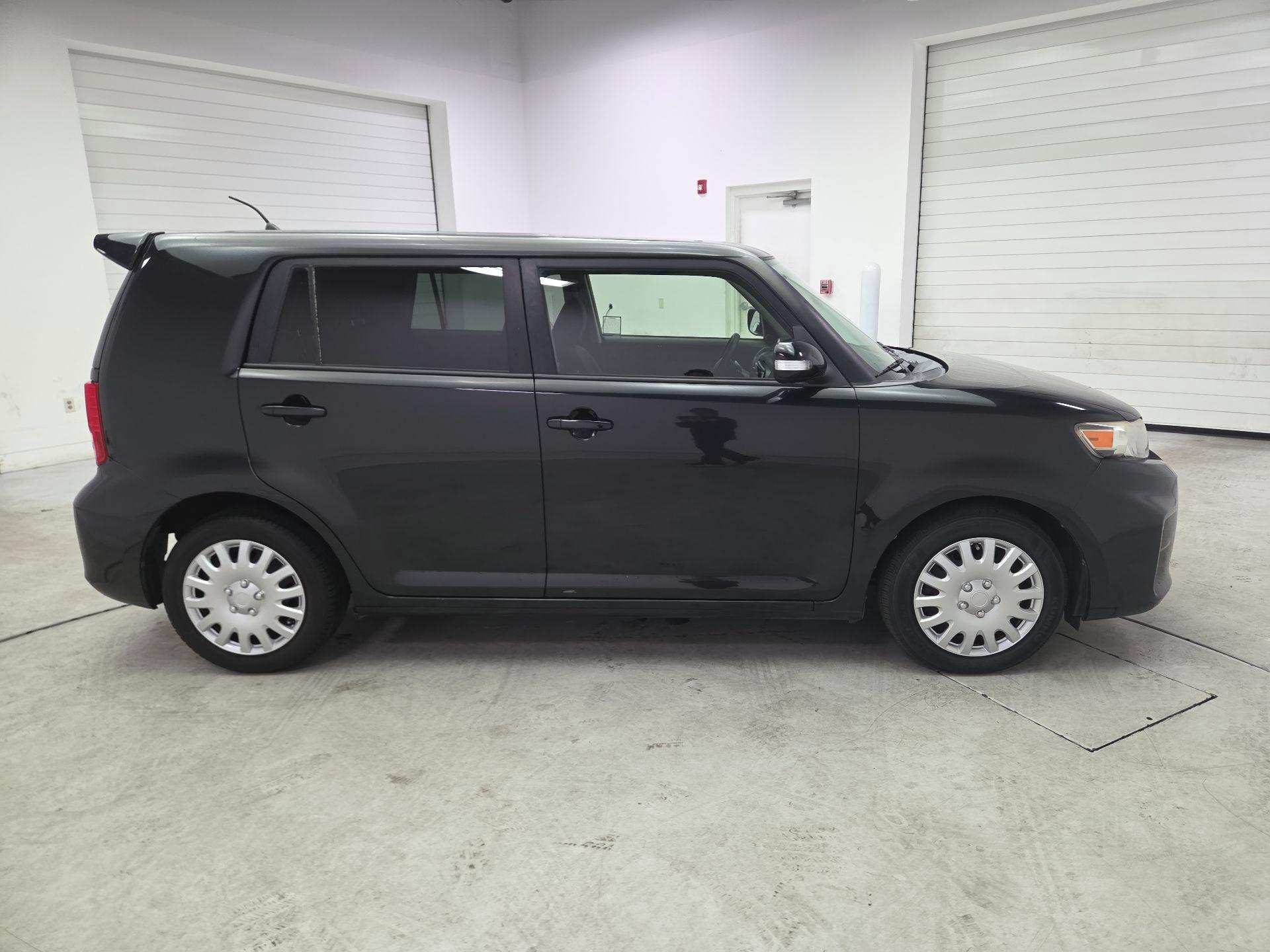 Thumbnail: 2015 Scion xB - 4