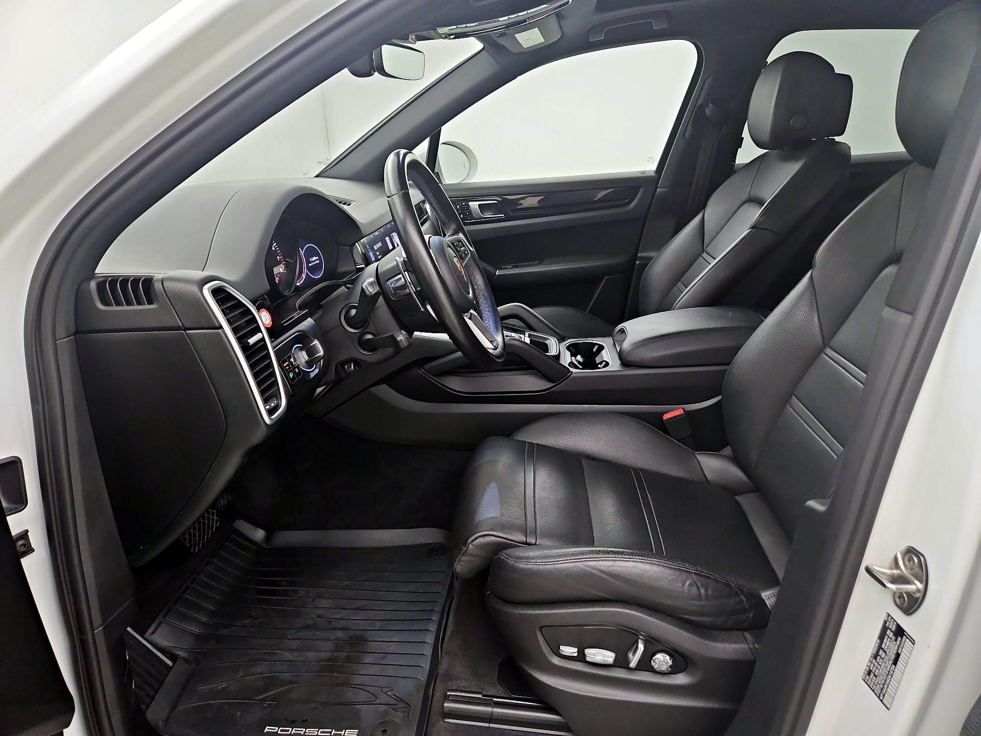 Thumbnail: 2019 Porsche Cayenne - 11