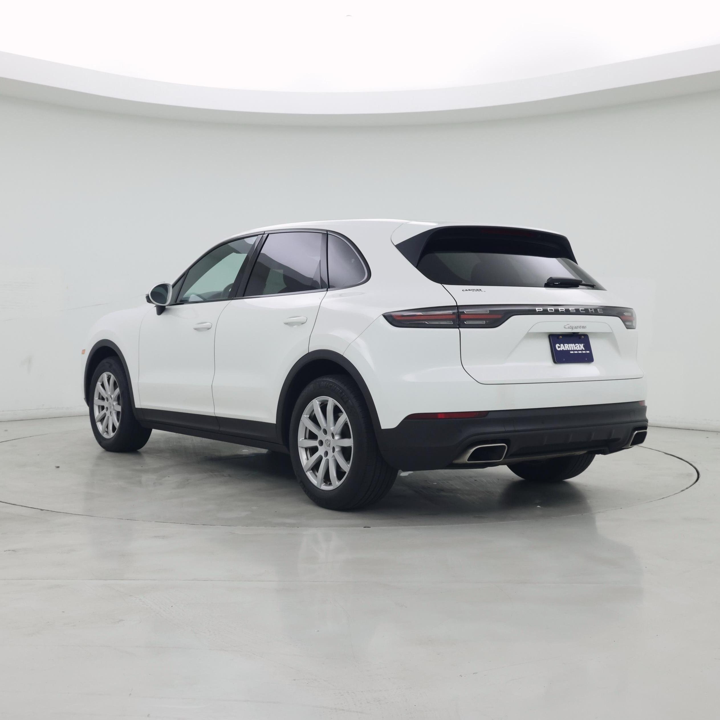 Thumbnail: 2019 Porsche Cayenne - 2