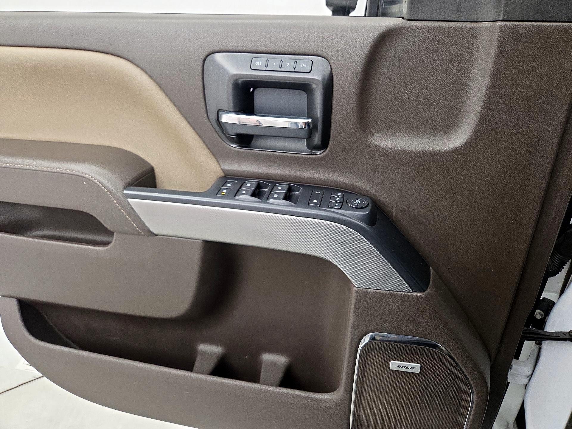 Thumbnail: 2018 Chevrolet Silverado 3500 - 12