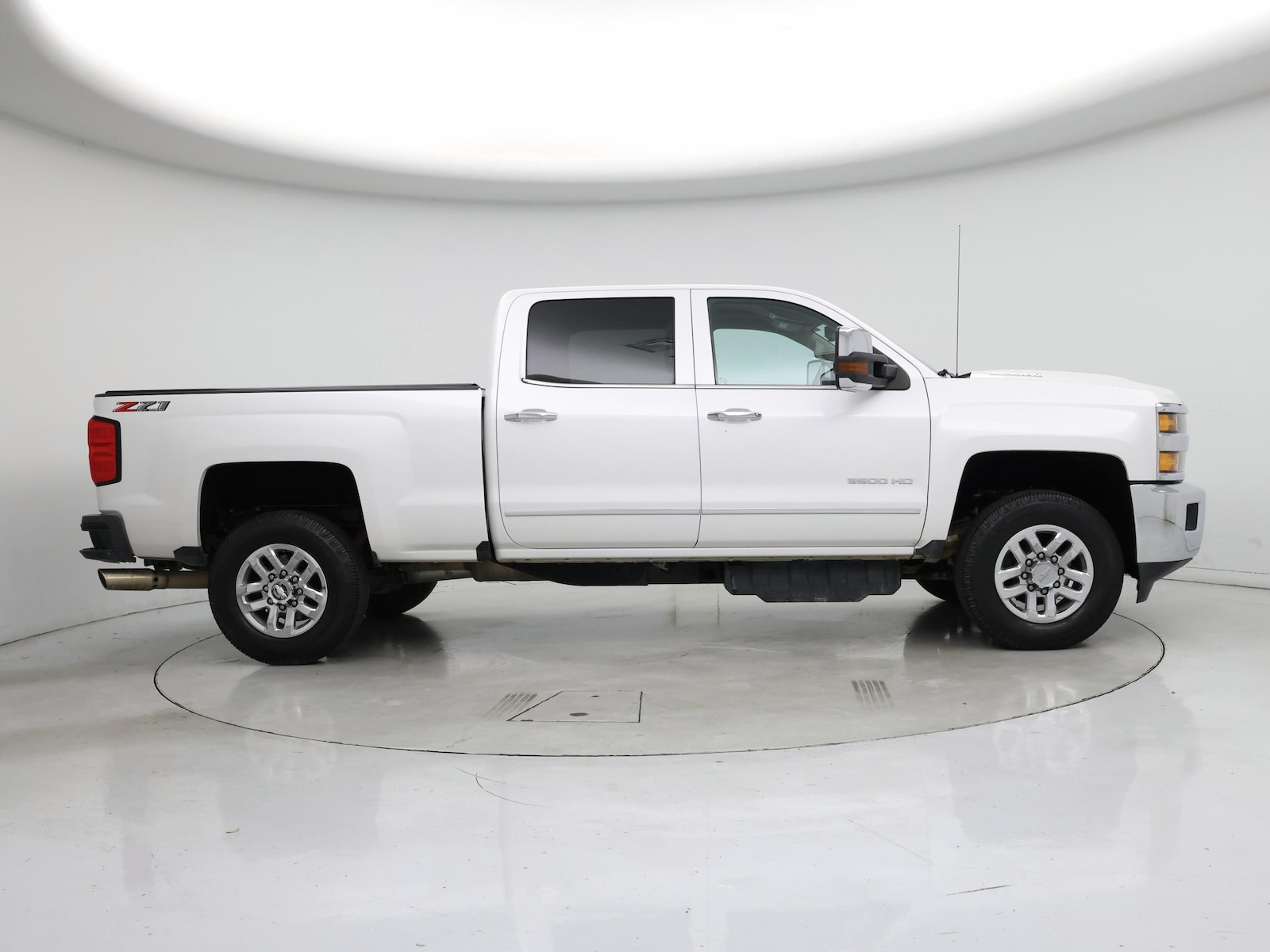 2018 Chevrolet Silverado 3500HD LTZ - Photo 8