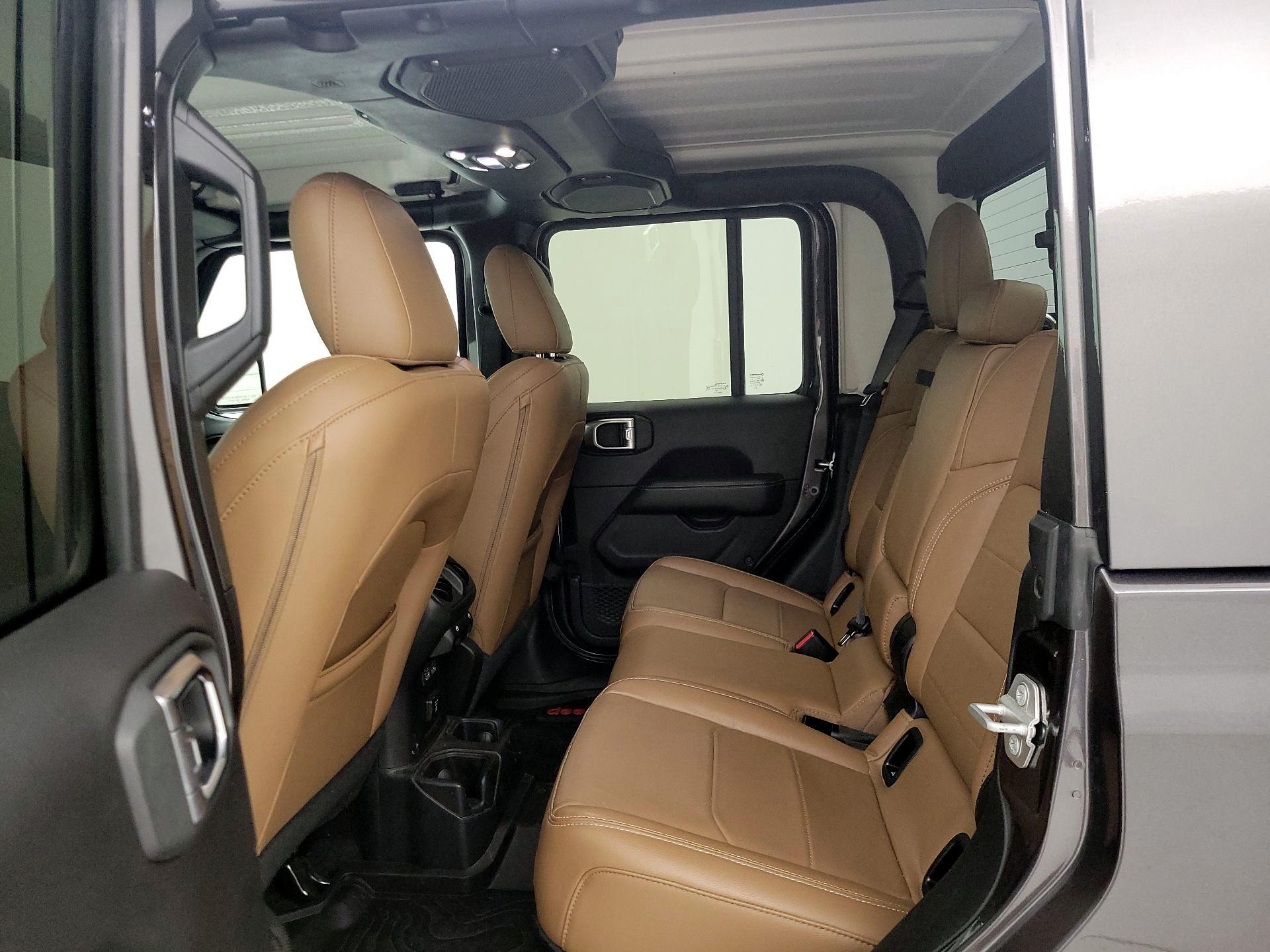 Thumbnail: 2020 Jeep Gladiator - 20