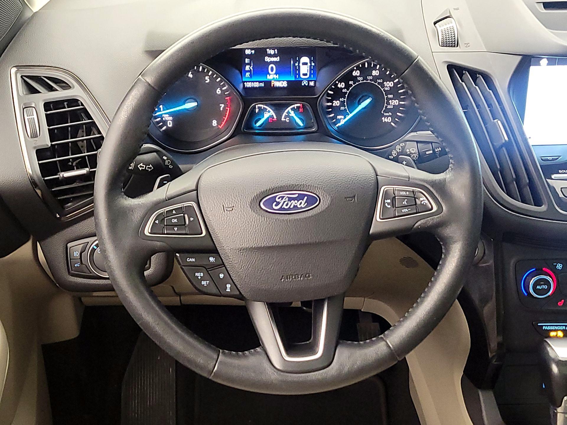Thumbnail: 2017 Ford Escape - 10