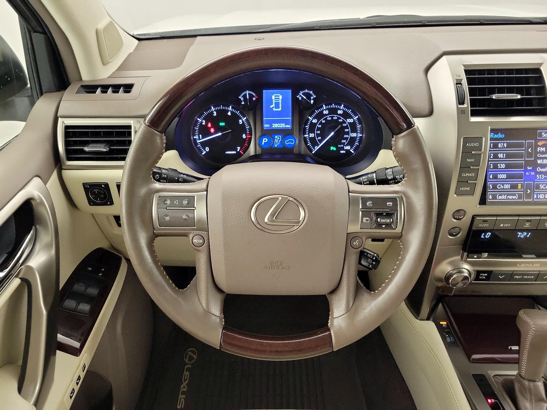 Thumbnail: 2019 Lexus GX - 10