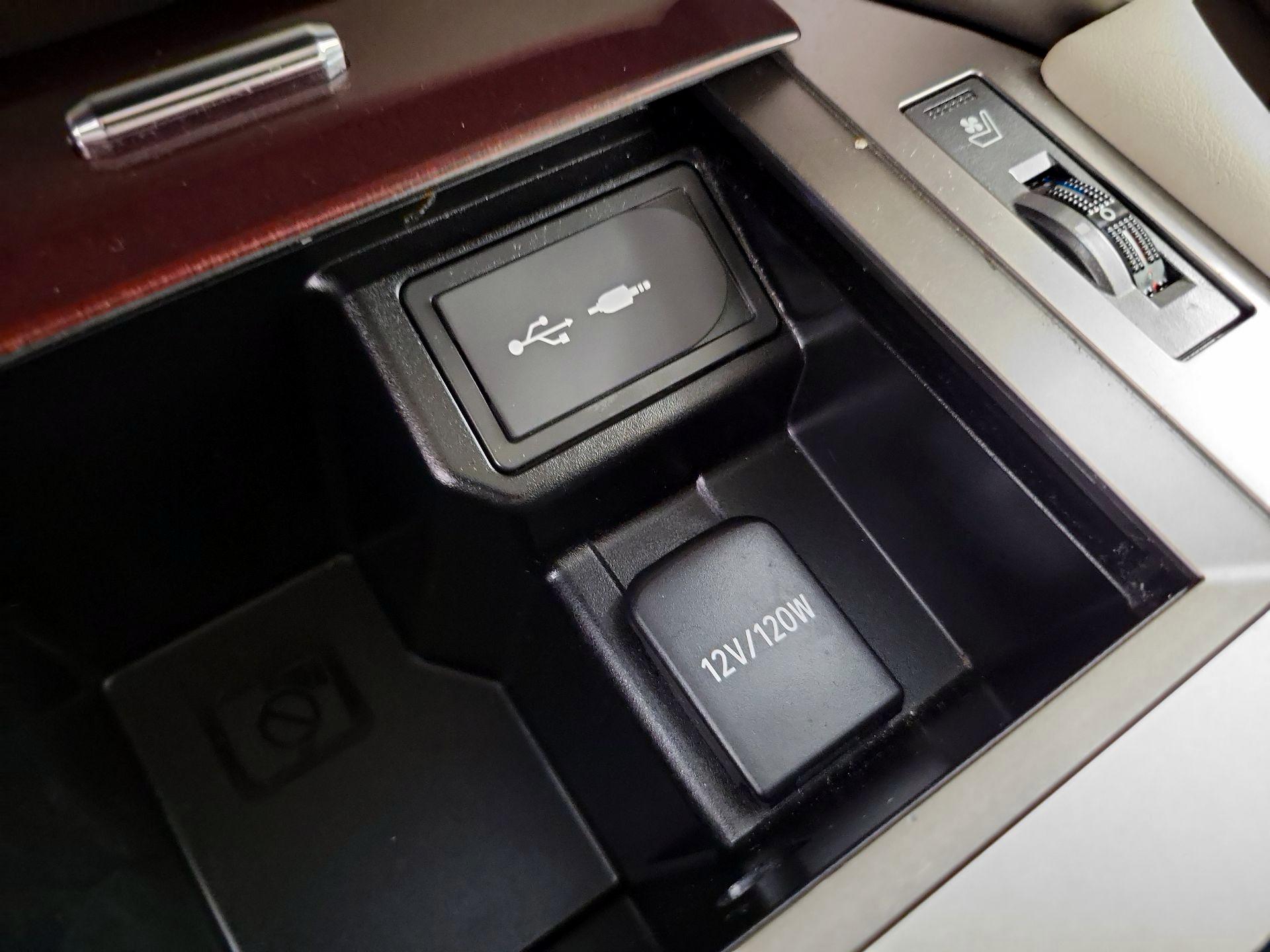 Thumbnail: 2019 Lexus GX - 19