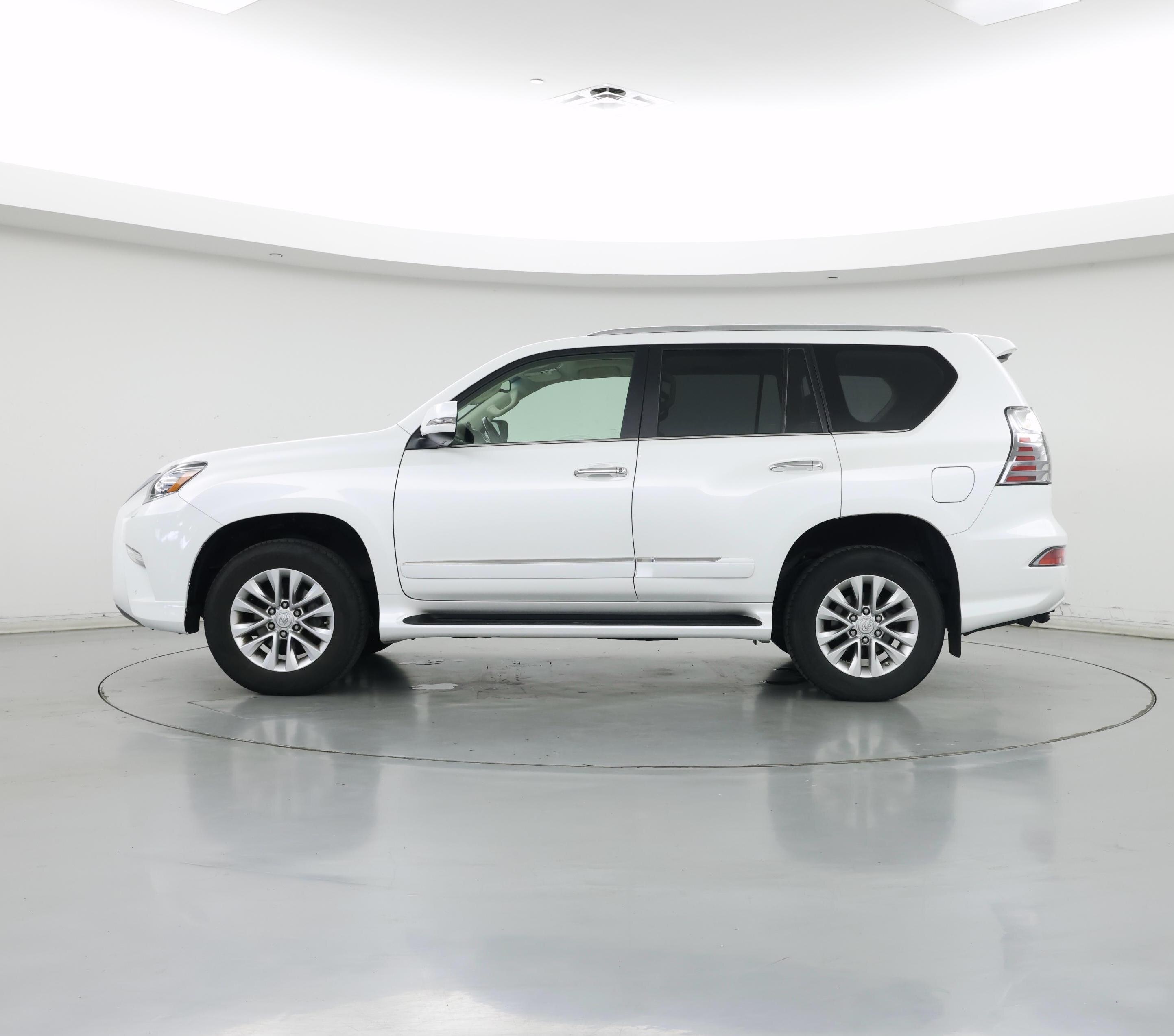 Thumbnail: 2019 Lexus GX - 3