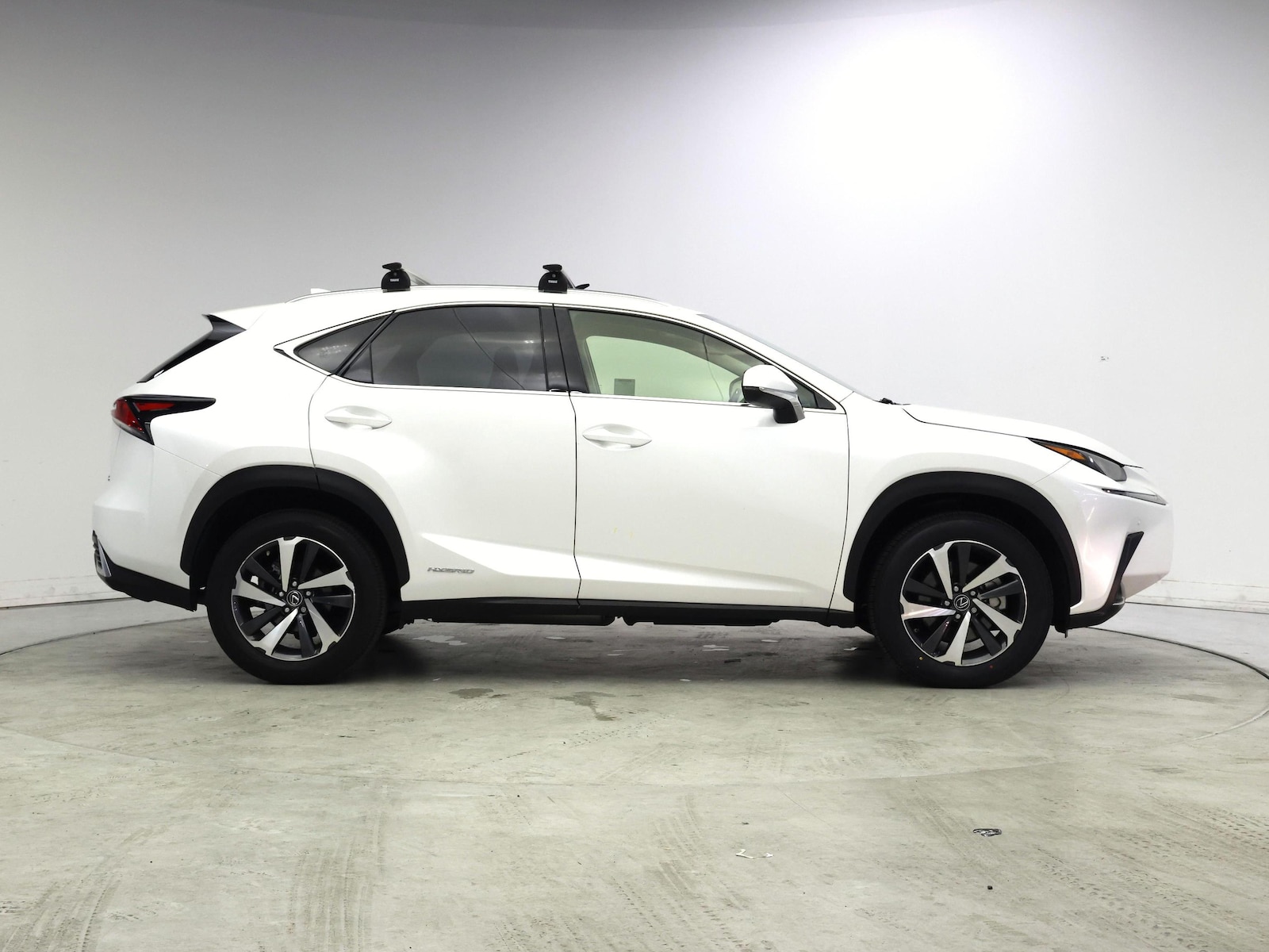 2021 Lexus NX Hybrid 300h - Photo 8