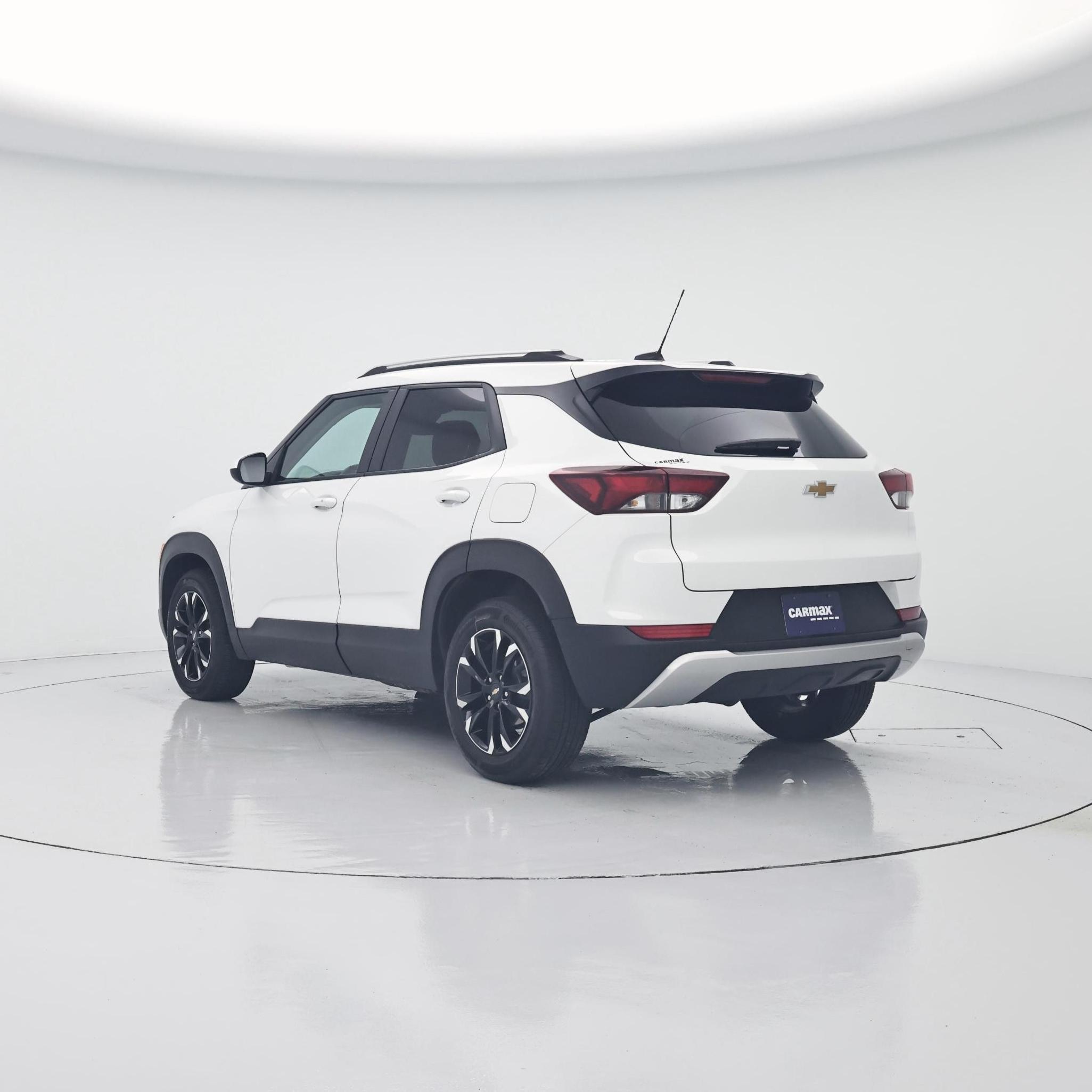 Thumbnail: 2023 Chevrolet TrailBlazer - 2