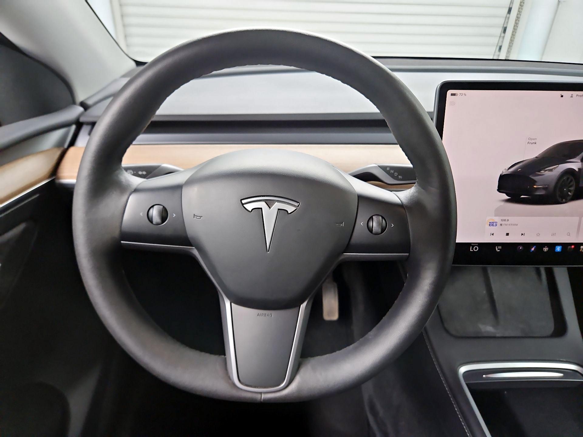 Thumbnail: 2023 Tesla Model Y - 10