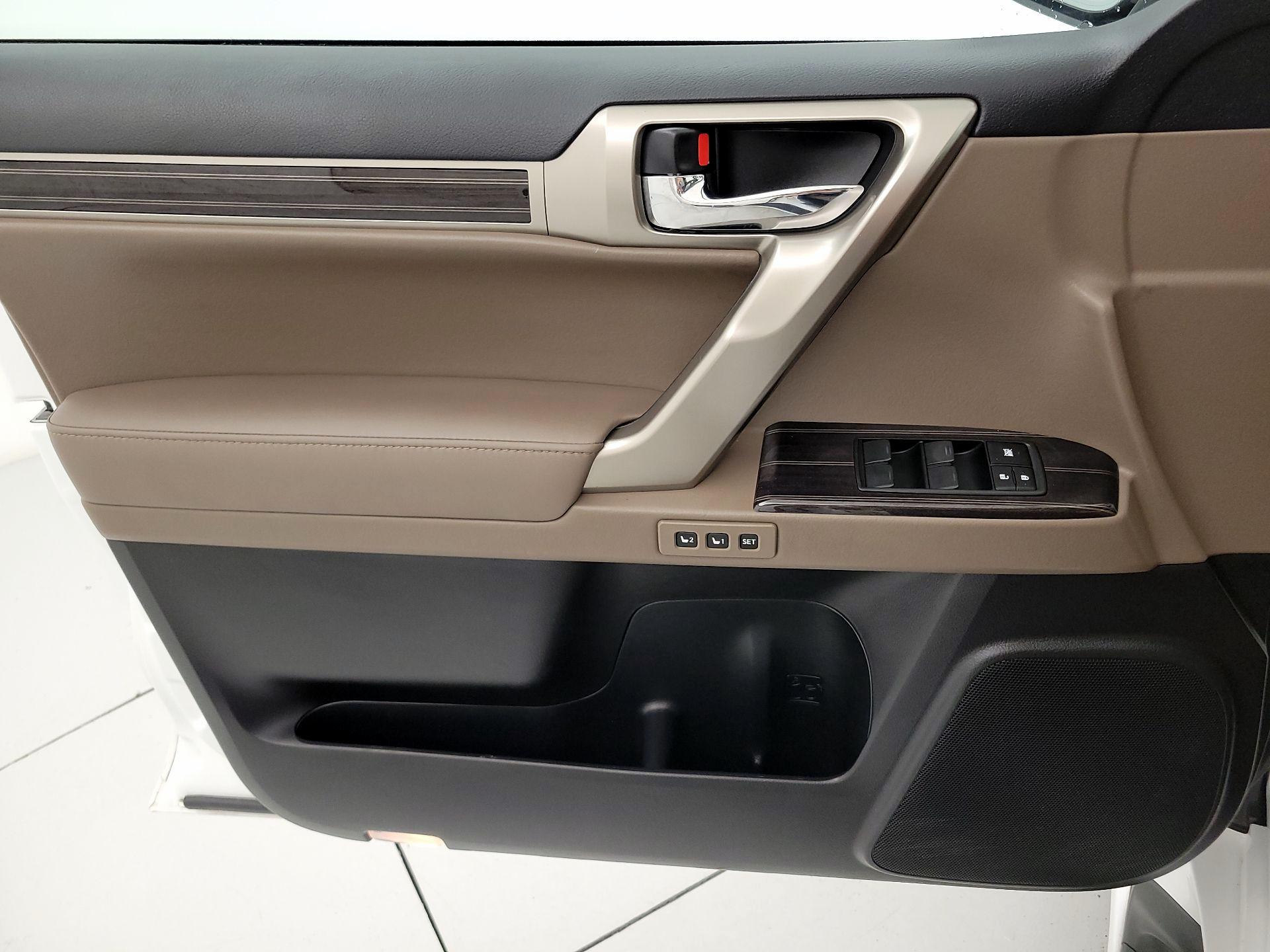 Thumbnail: 2021 Lexus GX - 12