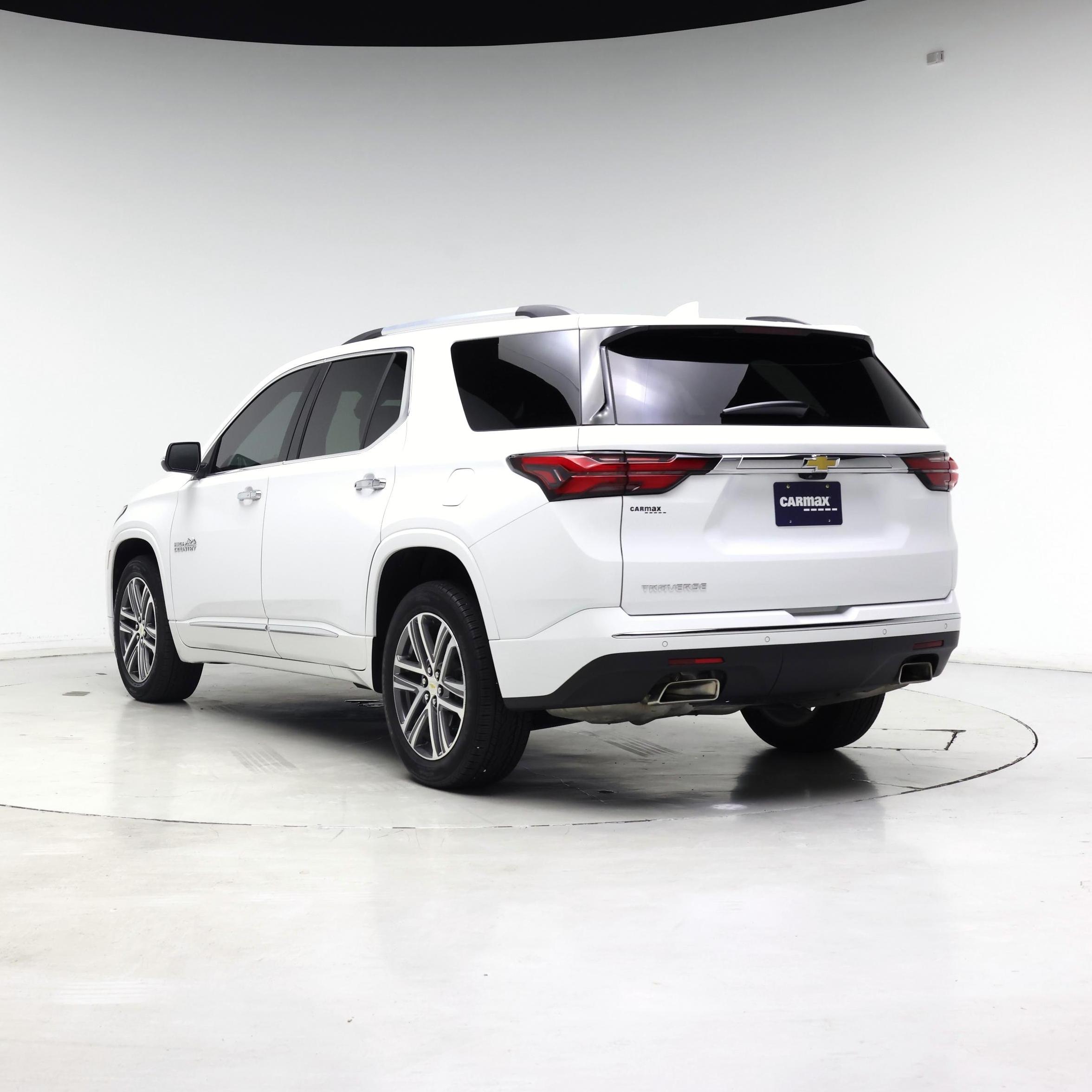 Thumbnail: 2023 Chevrolet Traverse - 2
