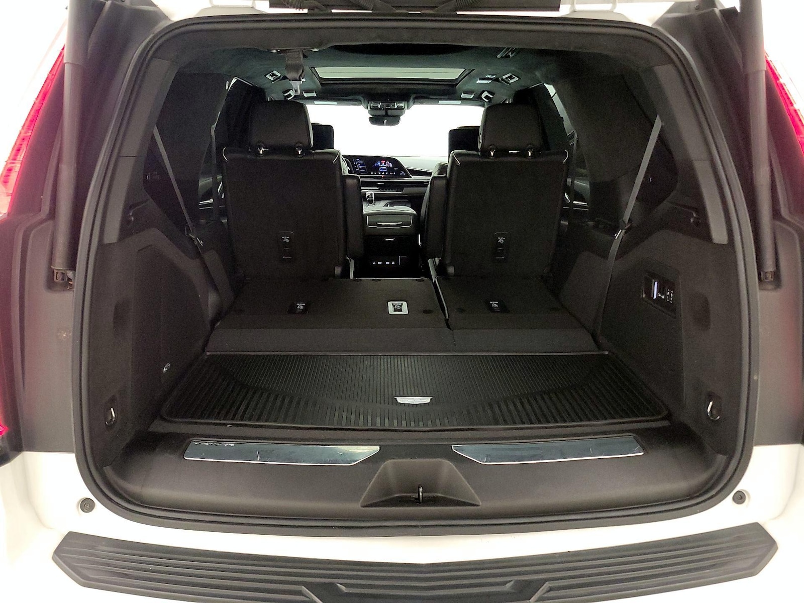 2023 Cadillac Escalade V-Series - Photo 25