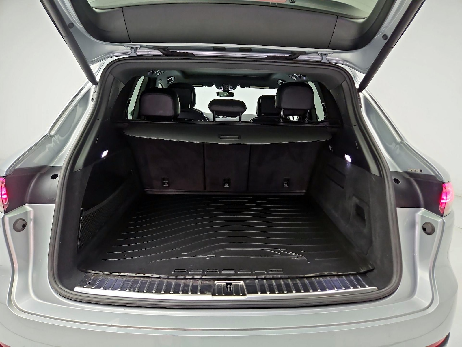2021 Porsche Cayenne Base - Photo 23