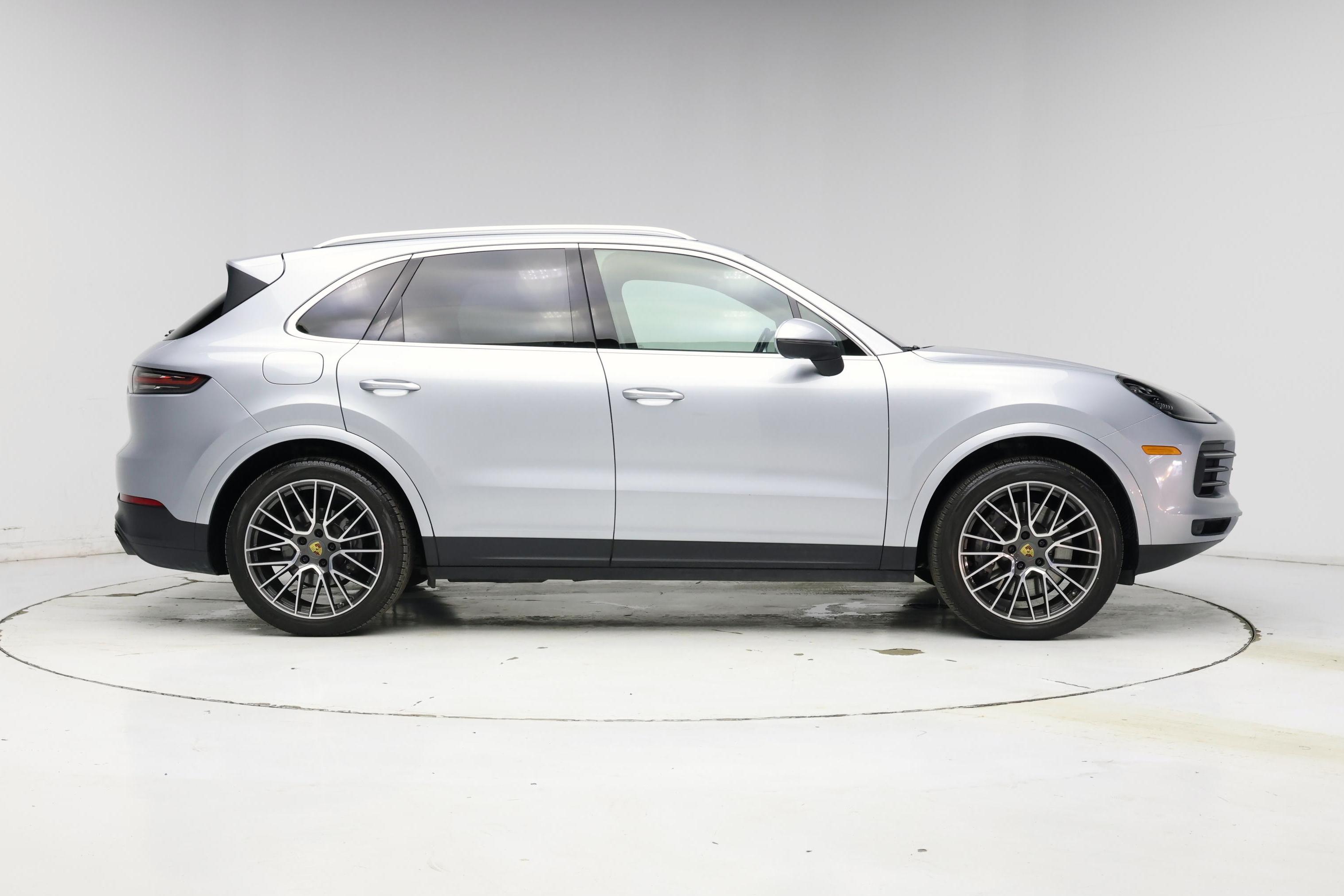 Thumbnail: 2021 Porsche Cayenne - 7