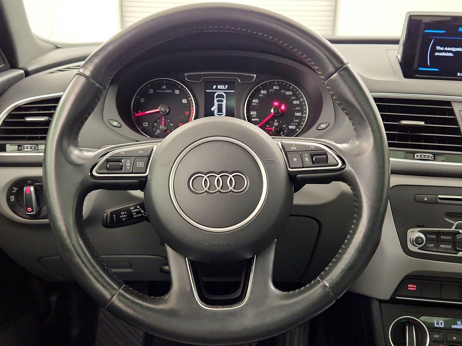 Thumbnail: 2018 Audi Q3 - 10