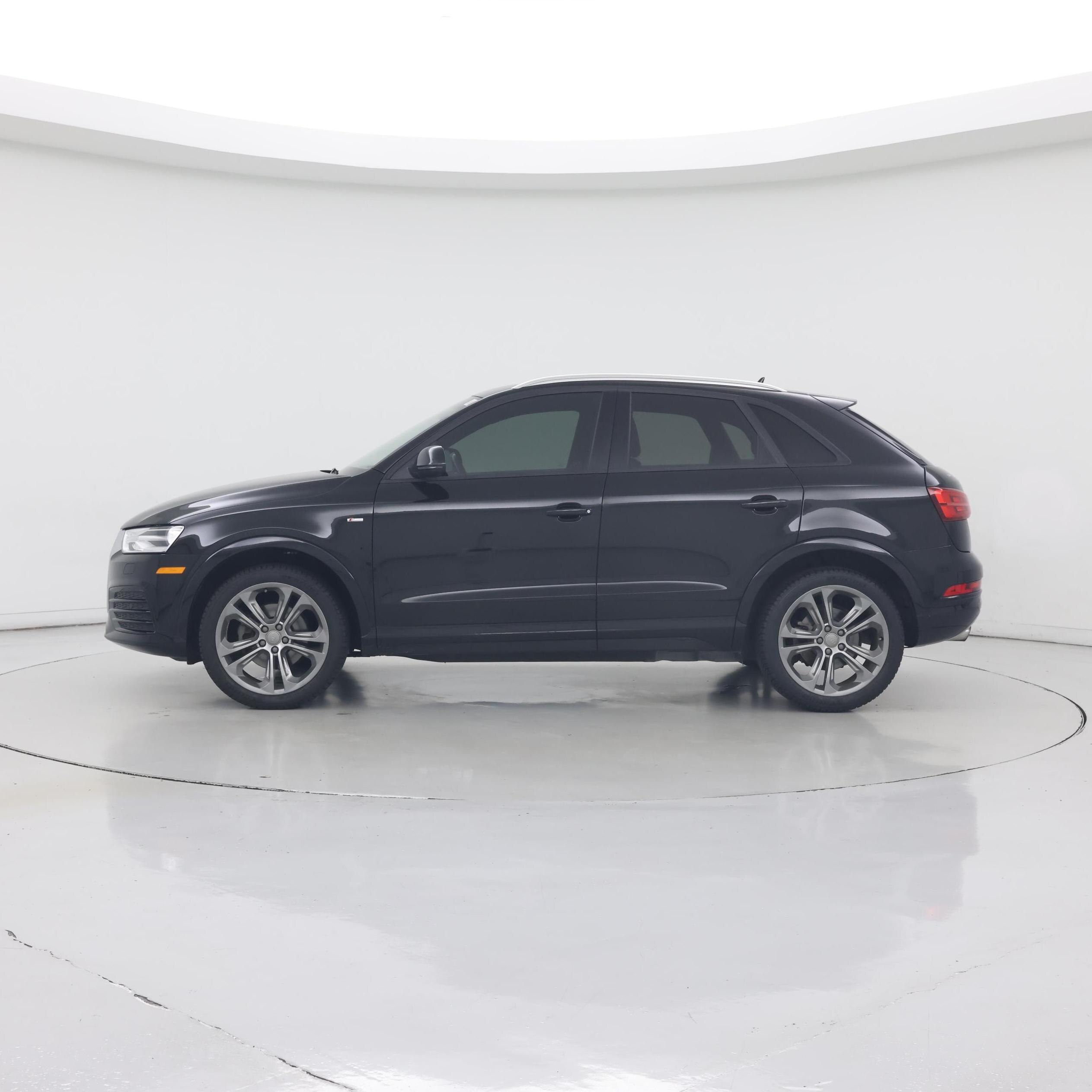 Thumbnail: 2018 Audi Q3 - 3