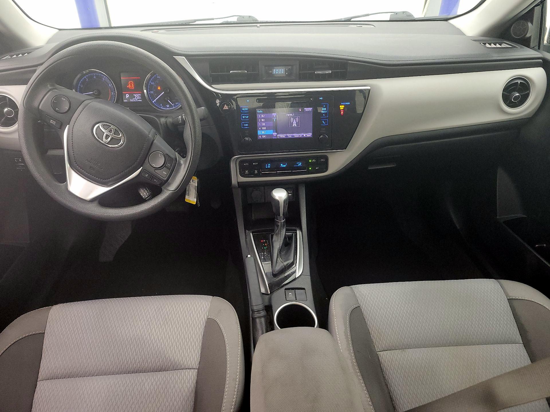 Thumbnail: 2019 Toyota Corolla - 9