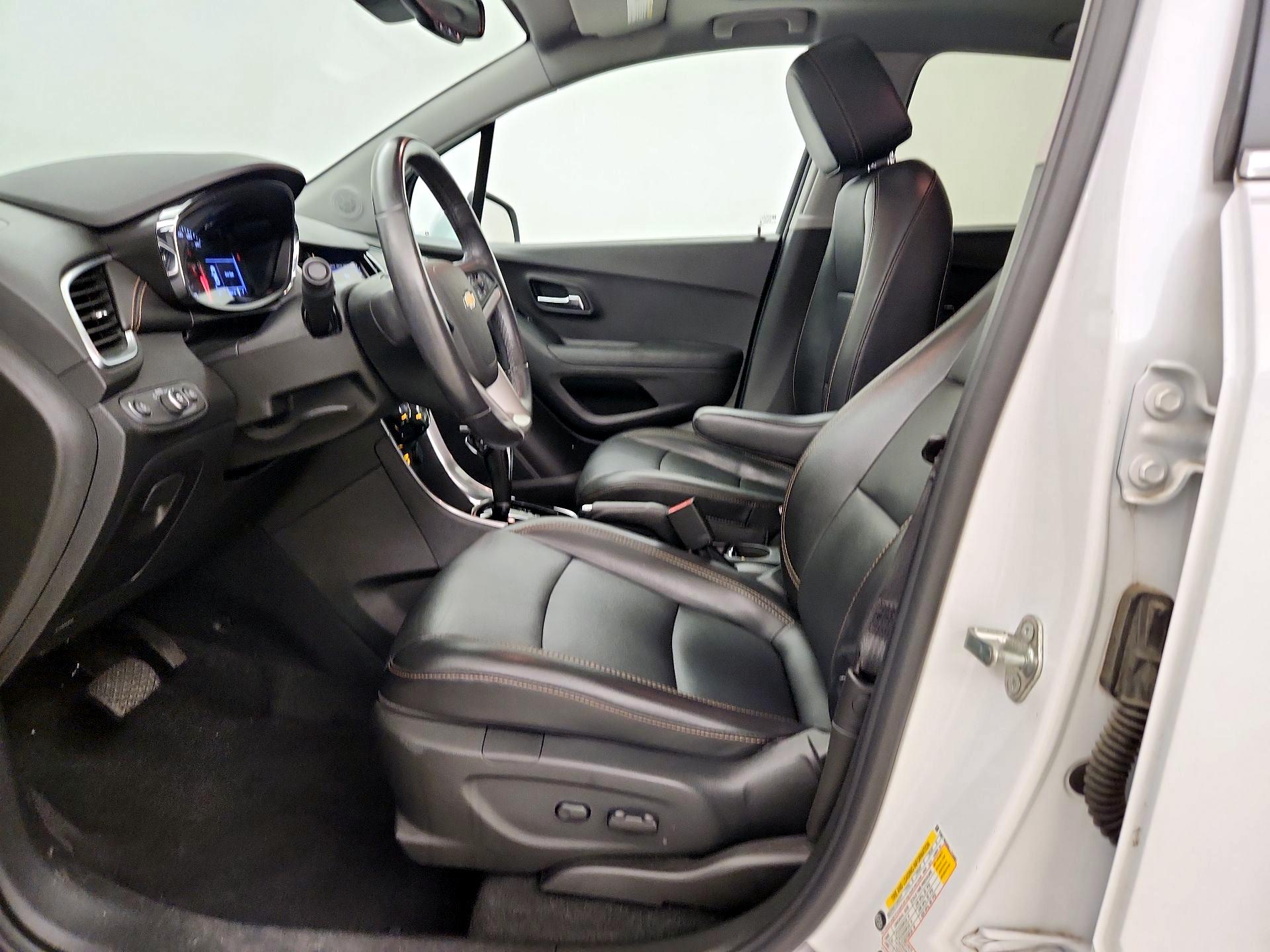 Thumbnail: 2020 Chevrolet Trax - 11