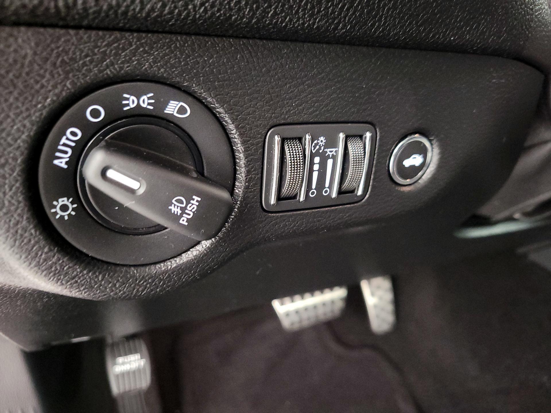 Thumbnail: 2021 Dodge Challenger - 13