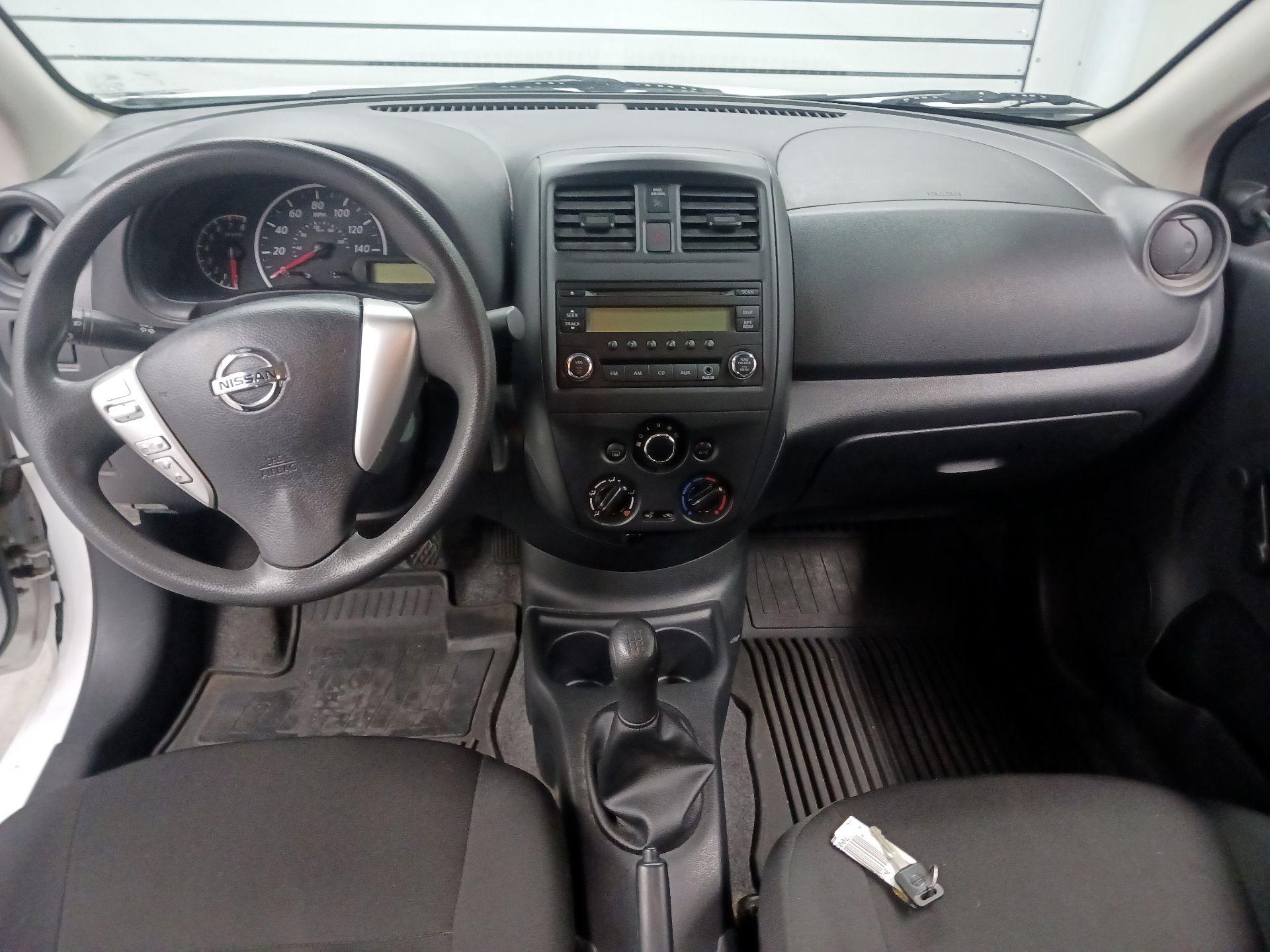 Thumbnail: 2015 Nissan Versa - 9