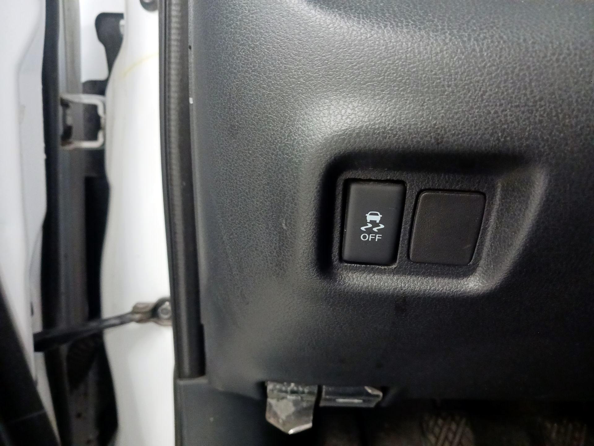 Thumbnail: 2015 Nissan Versa - 13