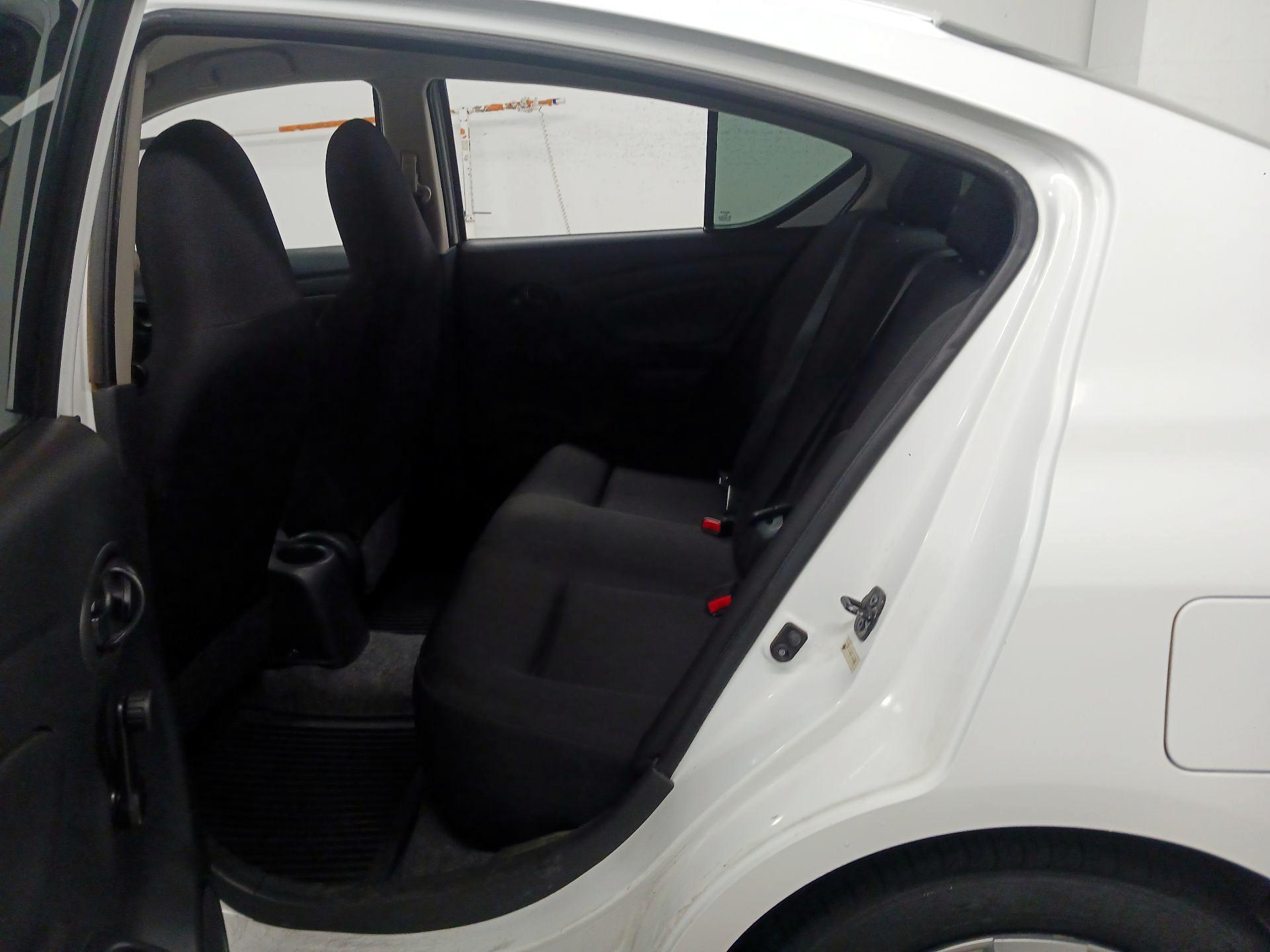 Thumbnail: 2015 Nissan Versa - 18
