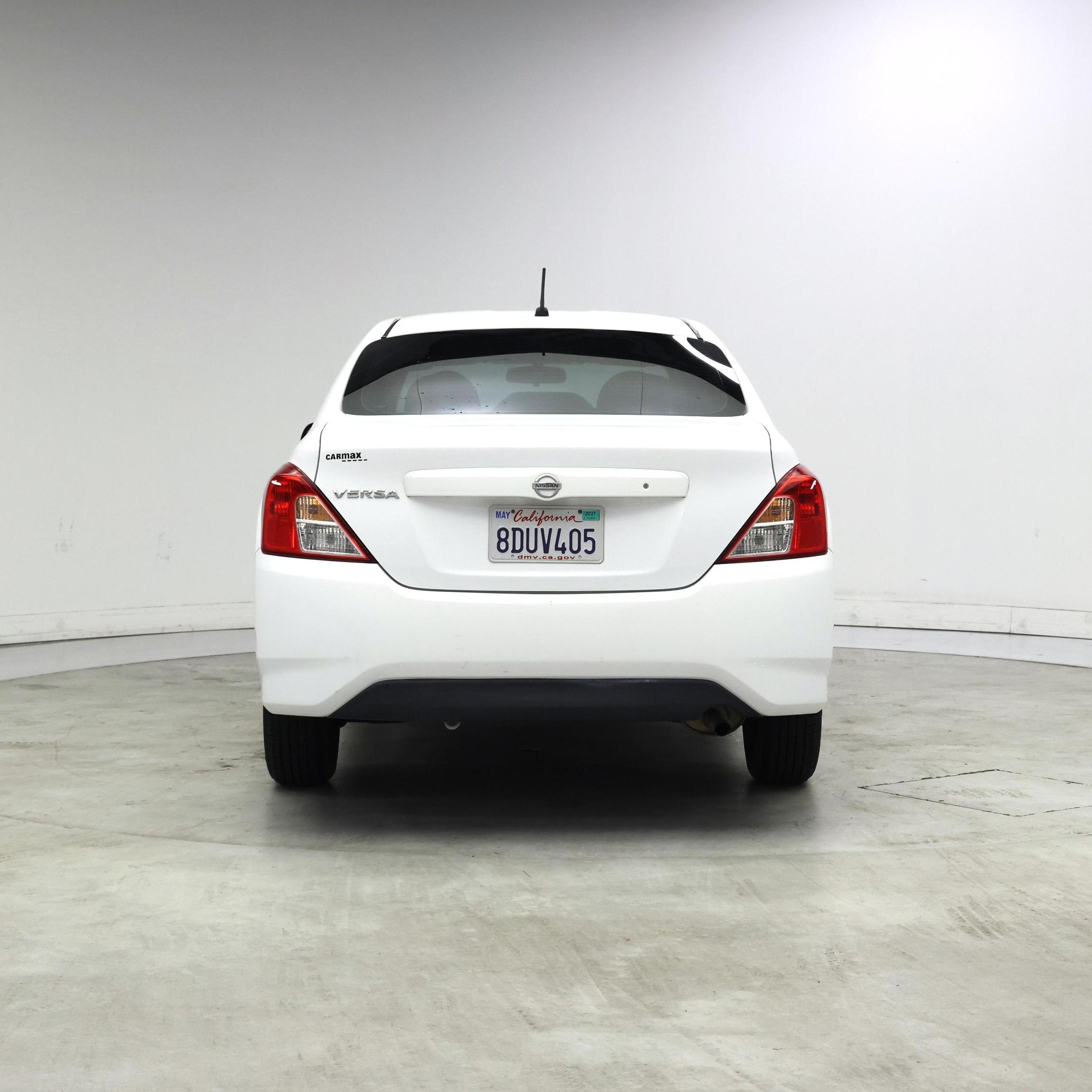 Thumbnail: 2015 Nissan Versa - 6