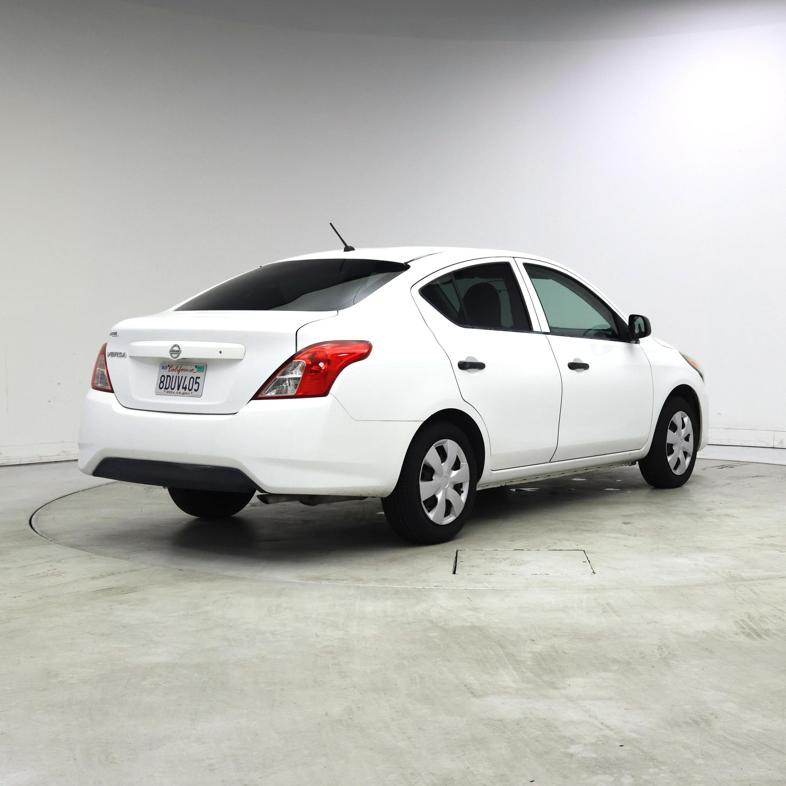 Thumbnail: 2015 Nissan Versa - 8