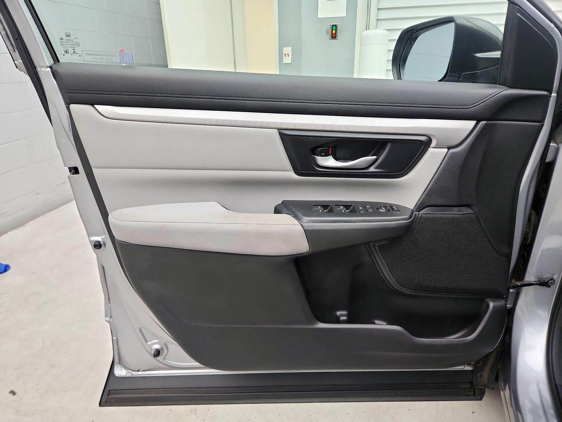 Thumbnail: 2017 Honda CR-V - 12