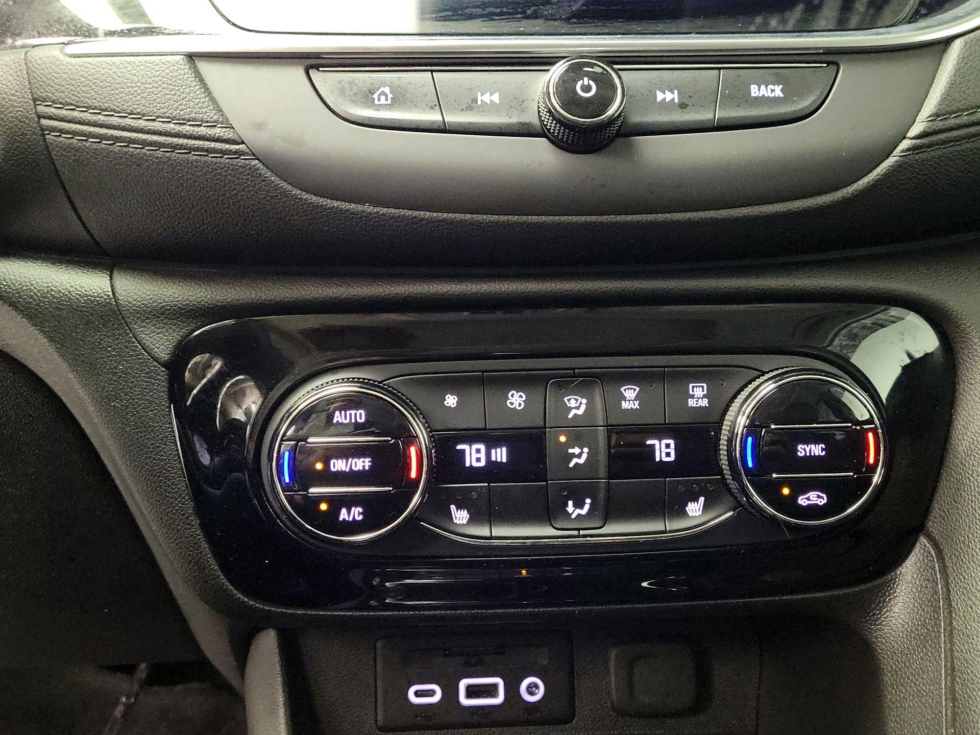 Thumbnail: 2020 Buick Encore GX - 17